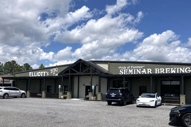 Southern Living Names Elliott’s BBQ Lounge among best in the South