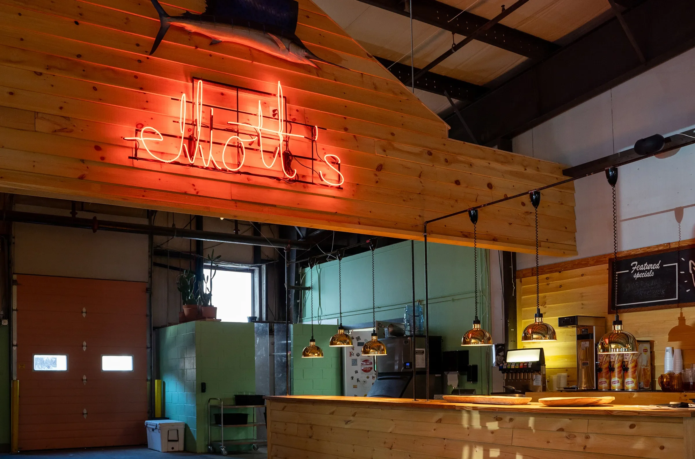Eater Highlights Elliott Moss’ Homecoming and Florence Wine & Food Festival