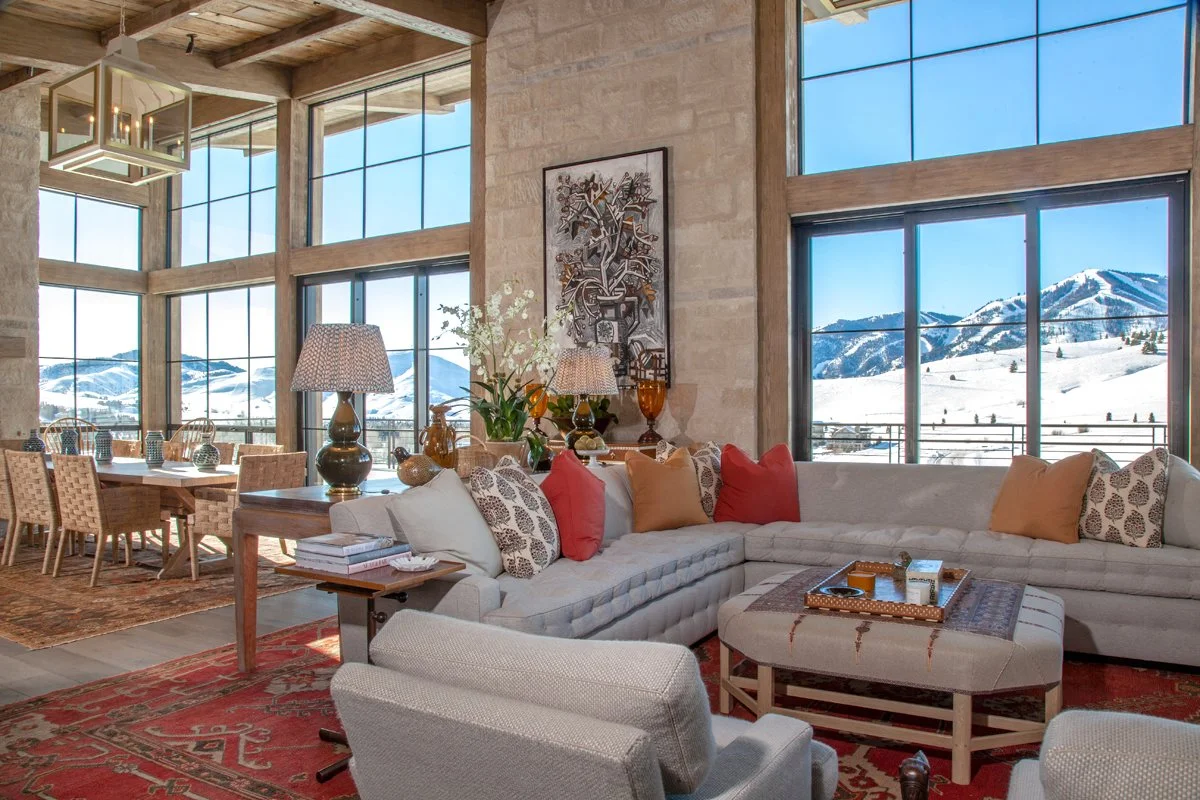 An image of The White Clouds Project