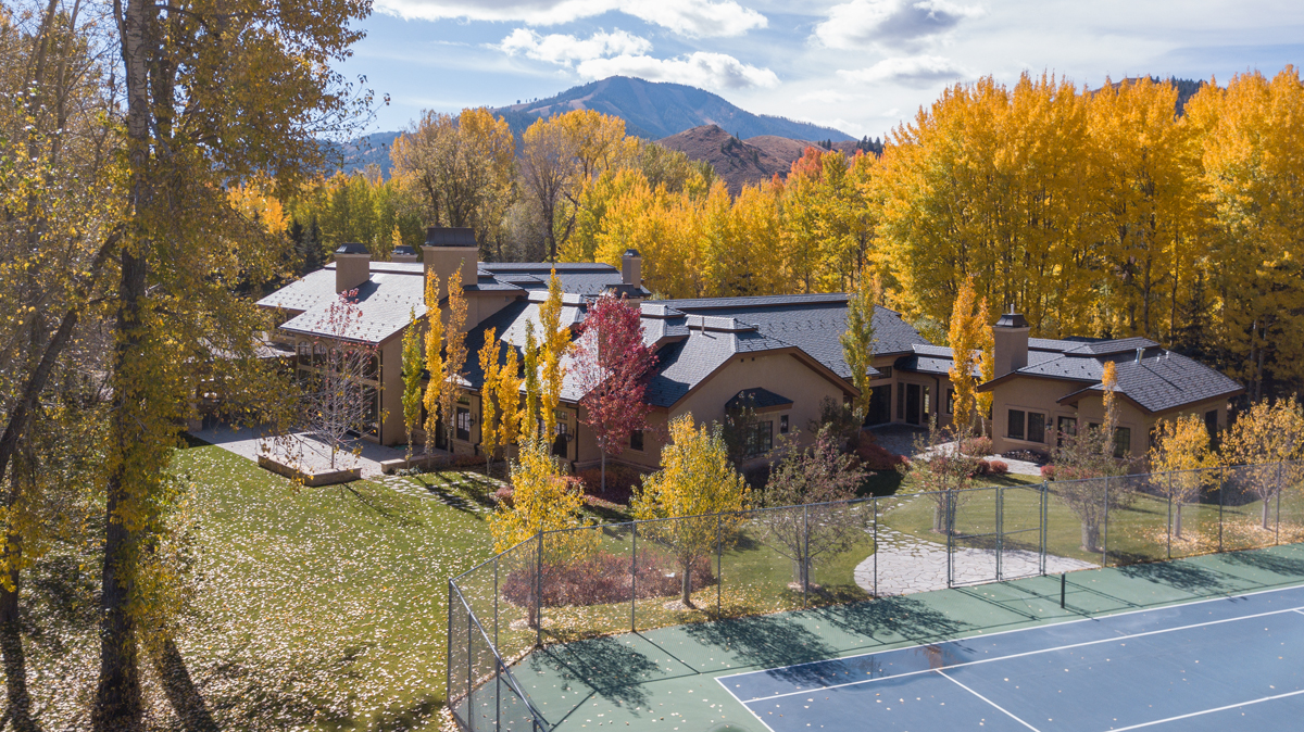 Barer-Photo-Tennis-Court-Photo-looking-back-at-Baldy.png