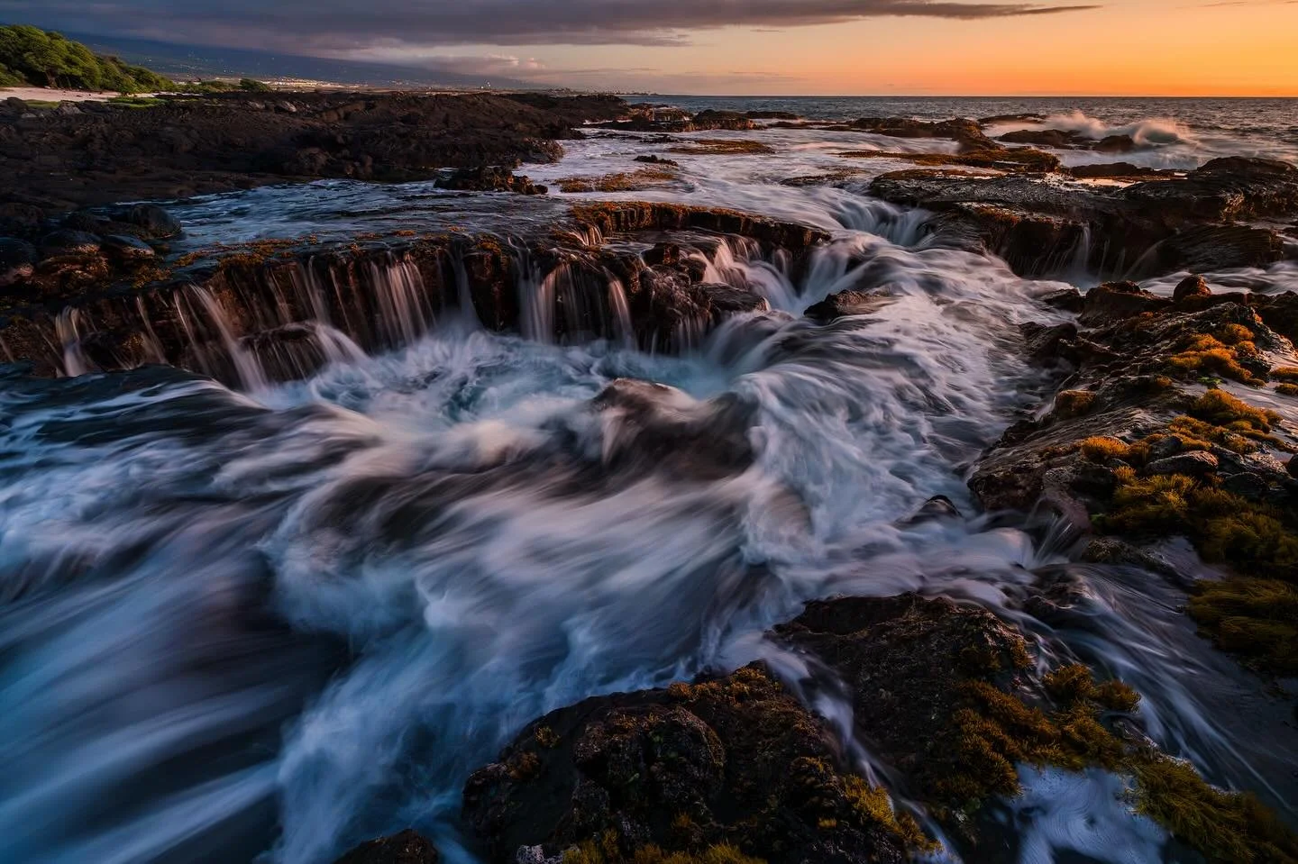 There are so many places like this on the Big Island of Hawaii, where the waves and tide come in and out quickly creating movement in long exposure photographs. Though plentiful you still have to know where to look as they are not marked and are not 
