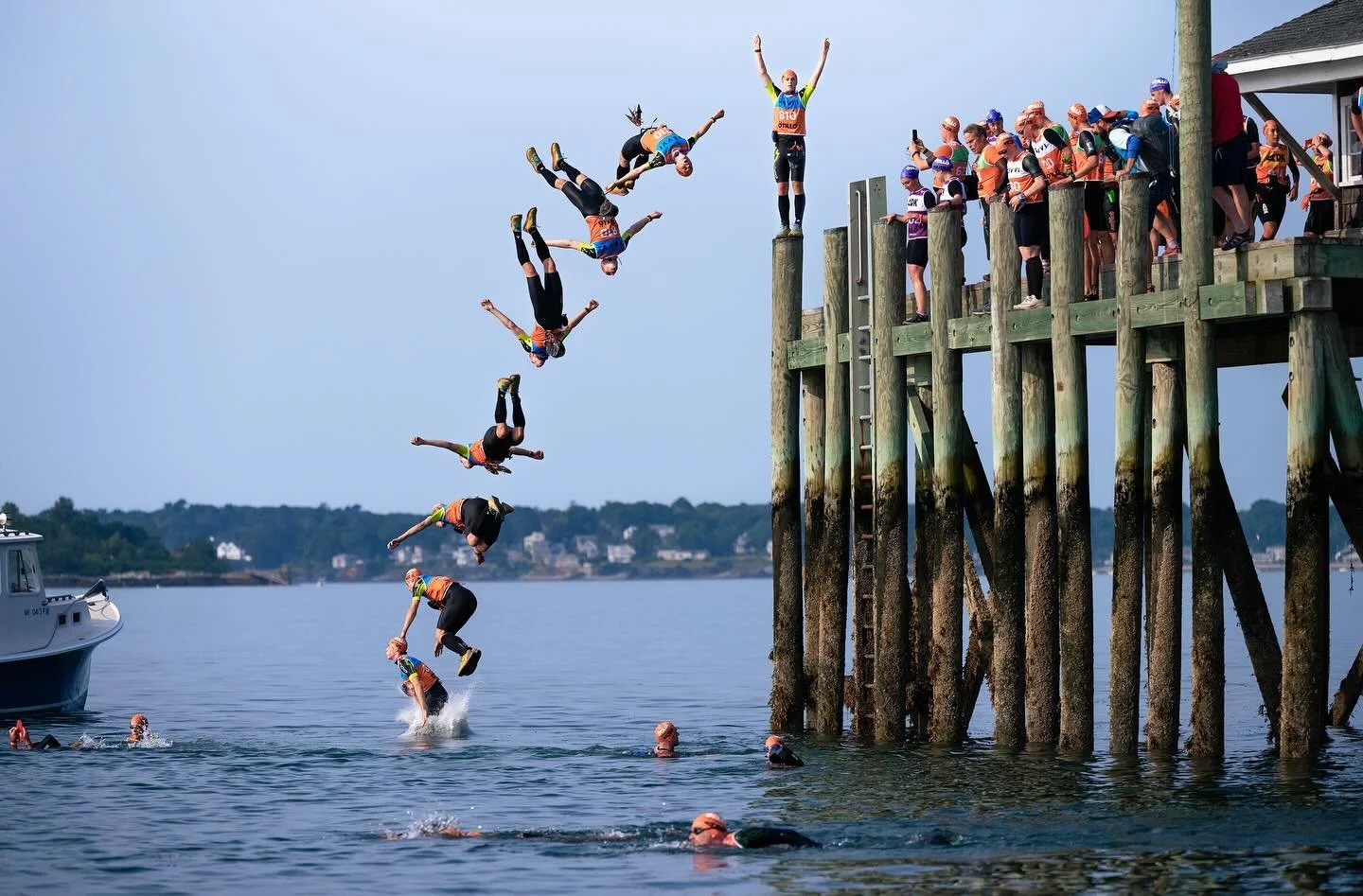 @otilloraceusa athletes doing it right, dock jump style this past weekend at Casco Bay Islands, Maine!
.
#swimrunusa #swimrun #otillo #&ouml;till&ouml; #endurnace #diving #swimming #sendit