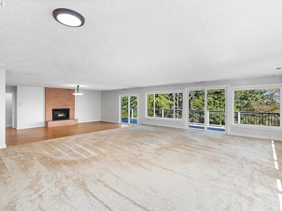 Barb Living room 1.jpeg