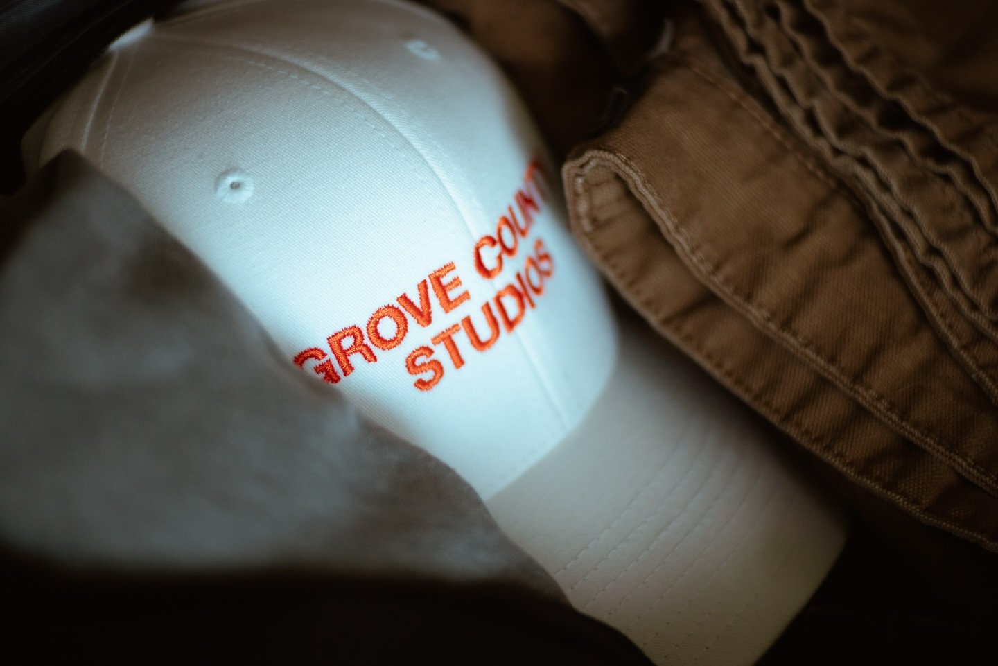 There&rsquo;s a Grove County somewhere🍊
@bardmedia_ traveling with our new hat over the weekend