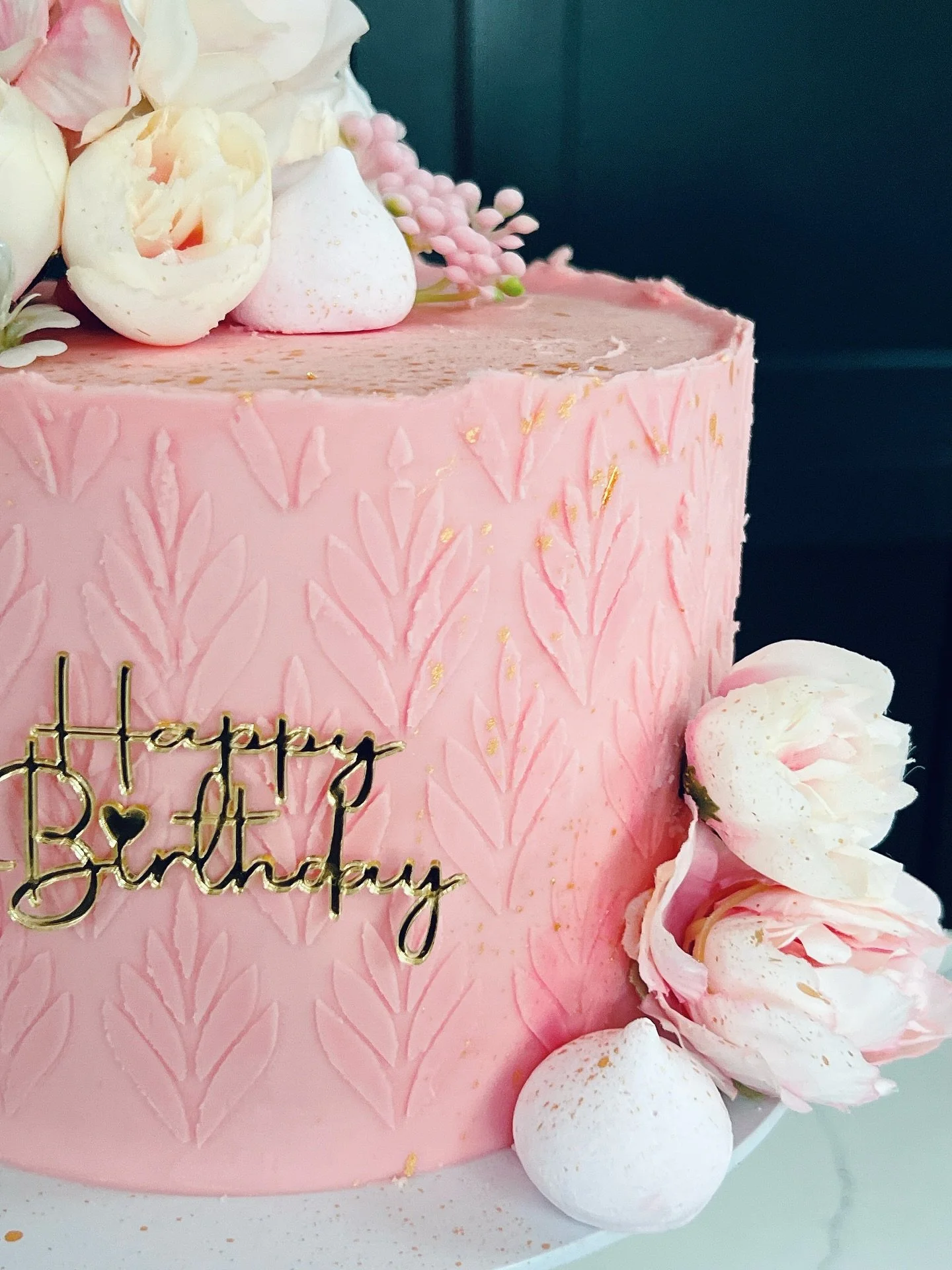 Even if it's just one order, it means someone chose my small bakery and trusted me to create their custom cake instead of going to a big bakery - and that means the world to me. 

Every handcrafted cake is made with love, care, and gratitude for ever