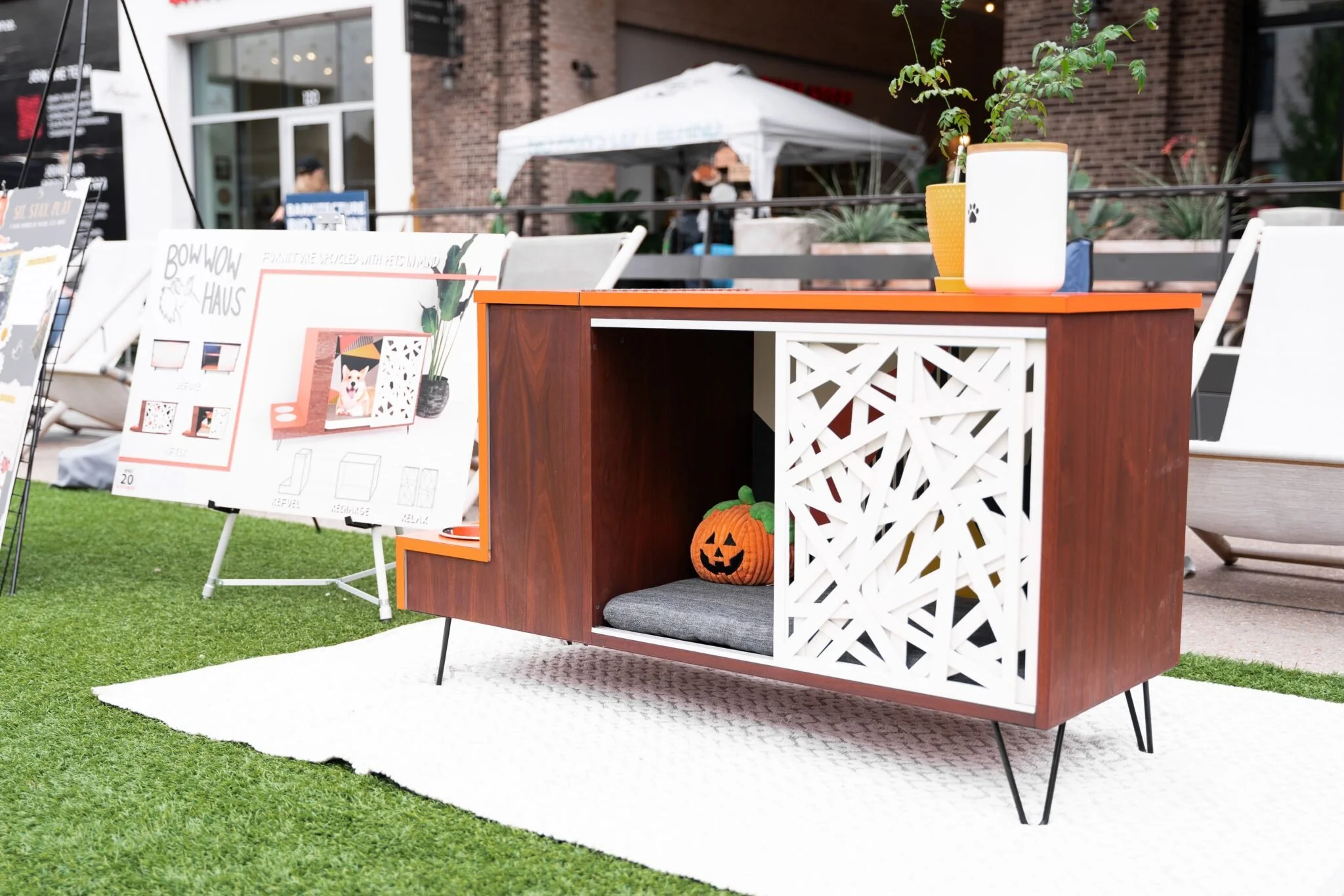 TriangleBarkitecture-2023-09905-2048x1366 (1).jpg