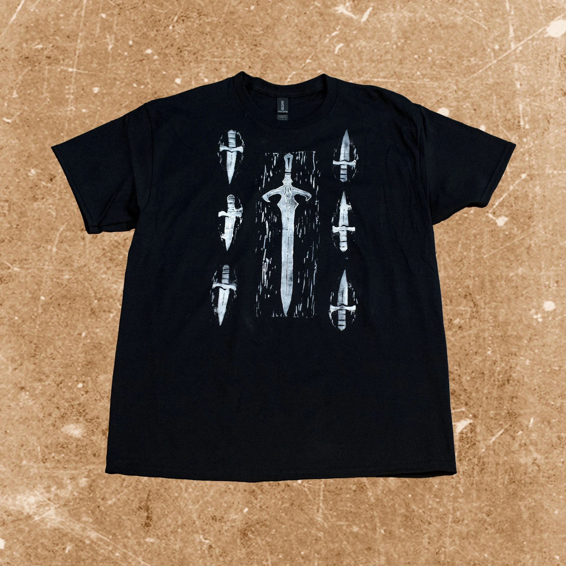 Size large, Available