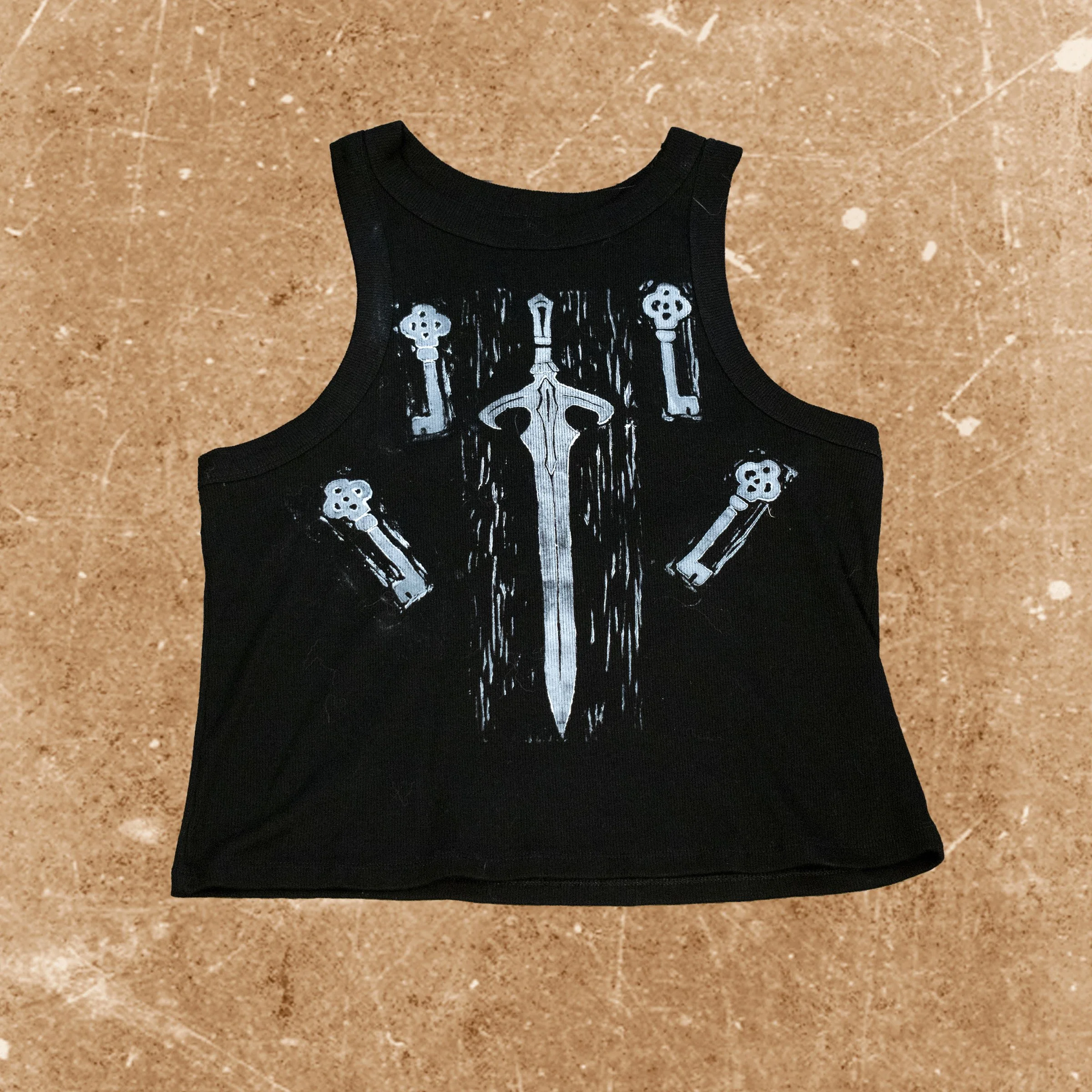 Size large, Available