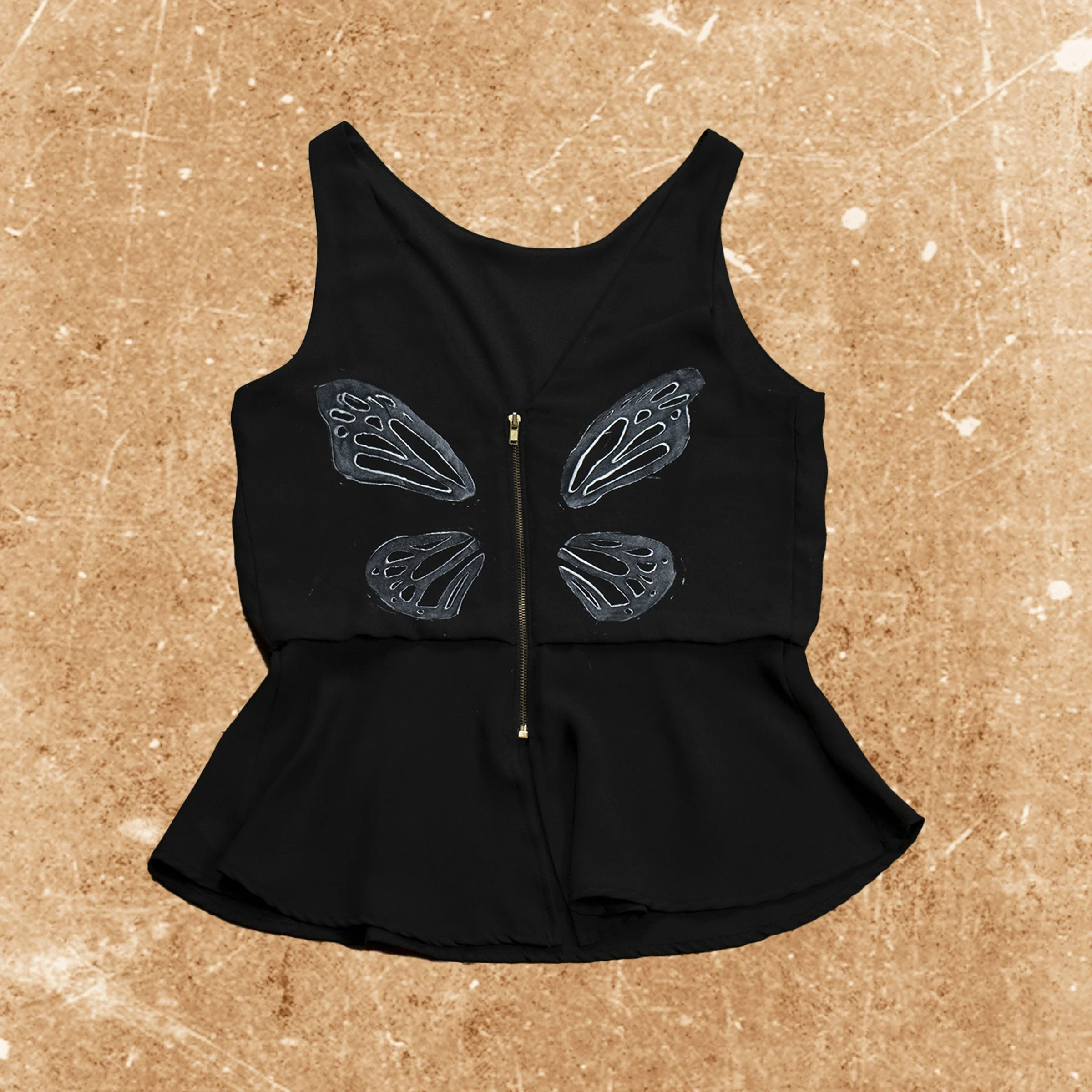 Size small - Available