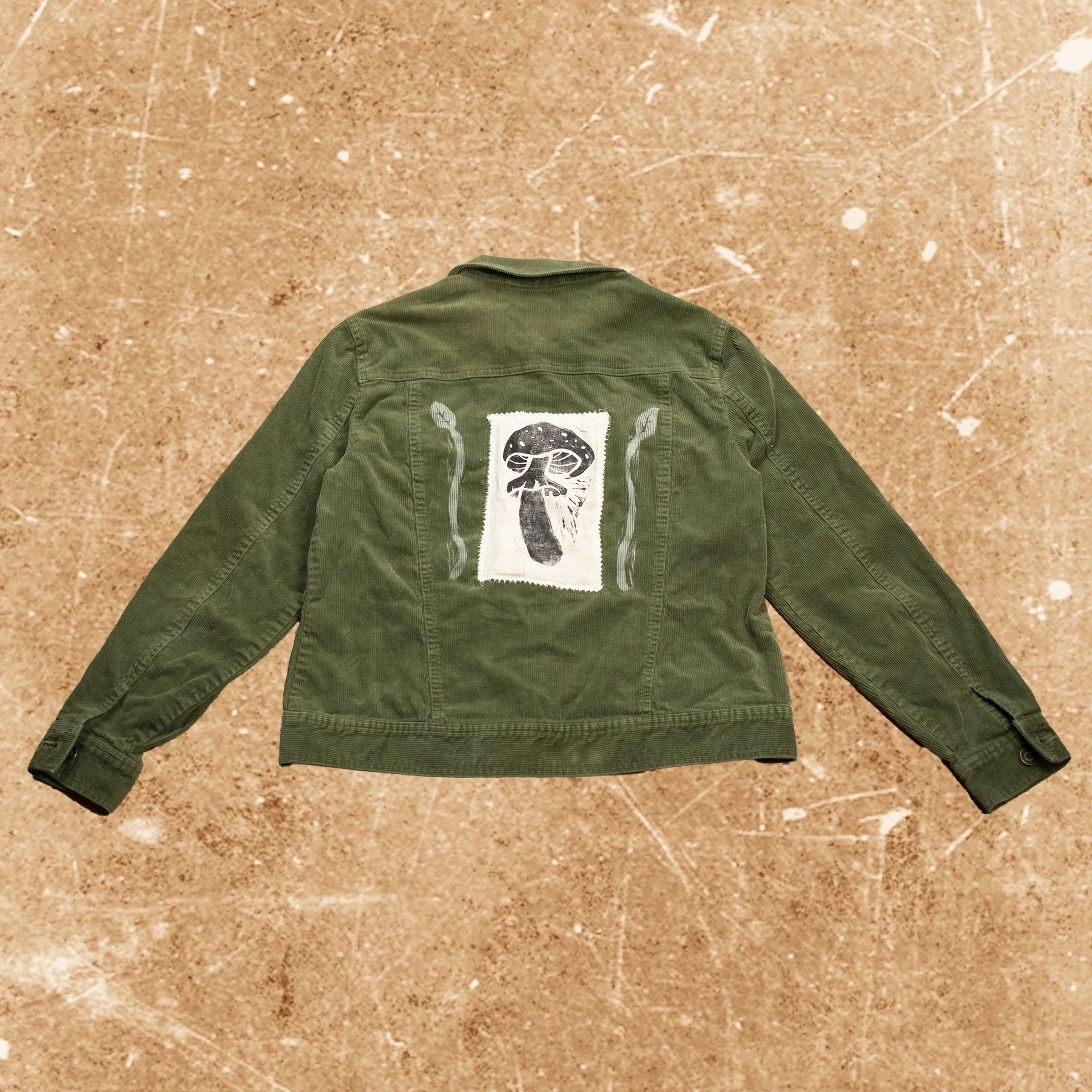 Size small - Available