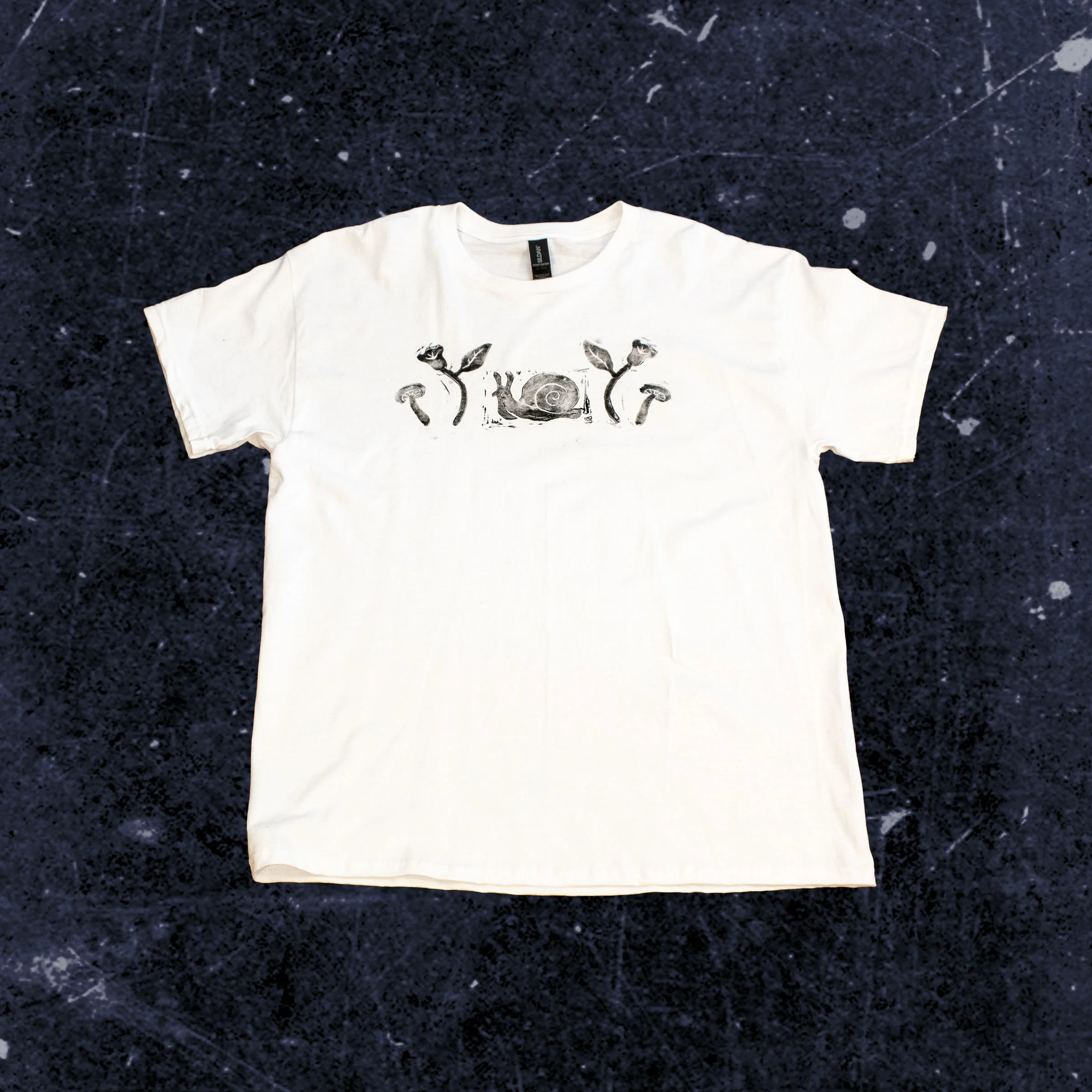 Size large, Available