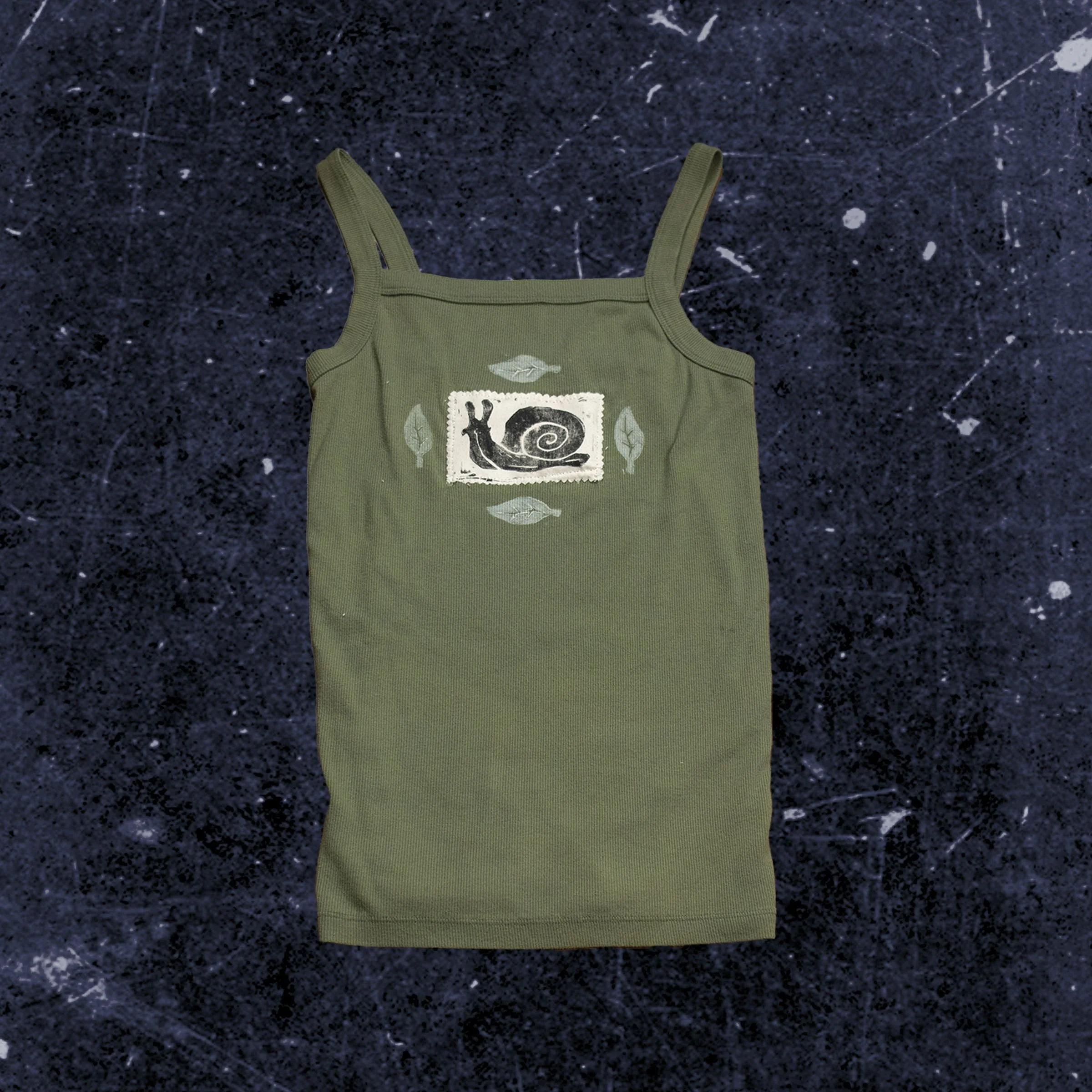 Size medium - AVAILABLE