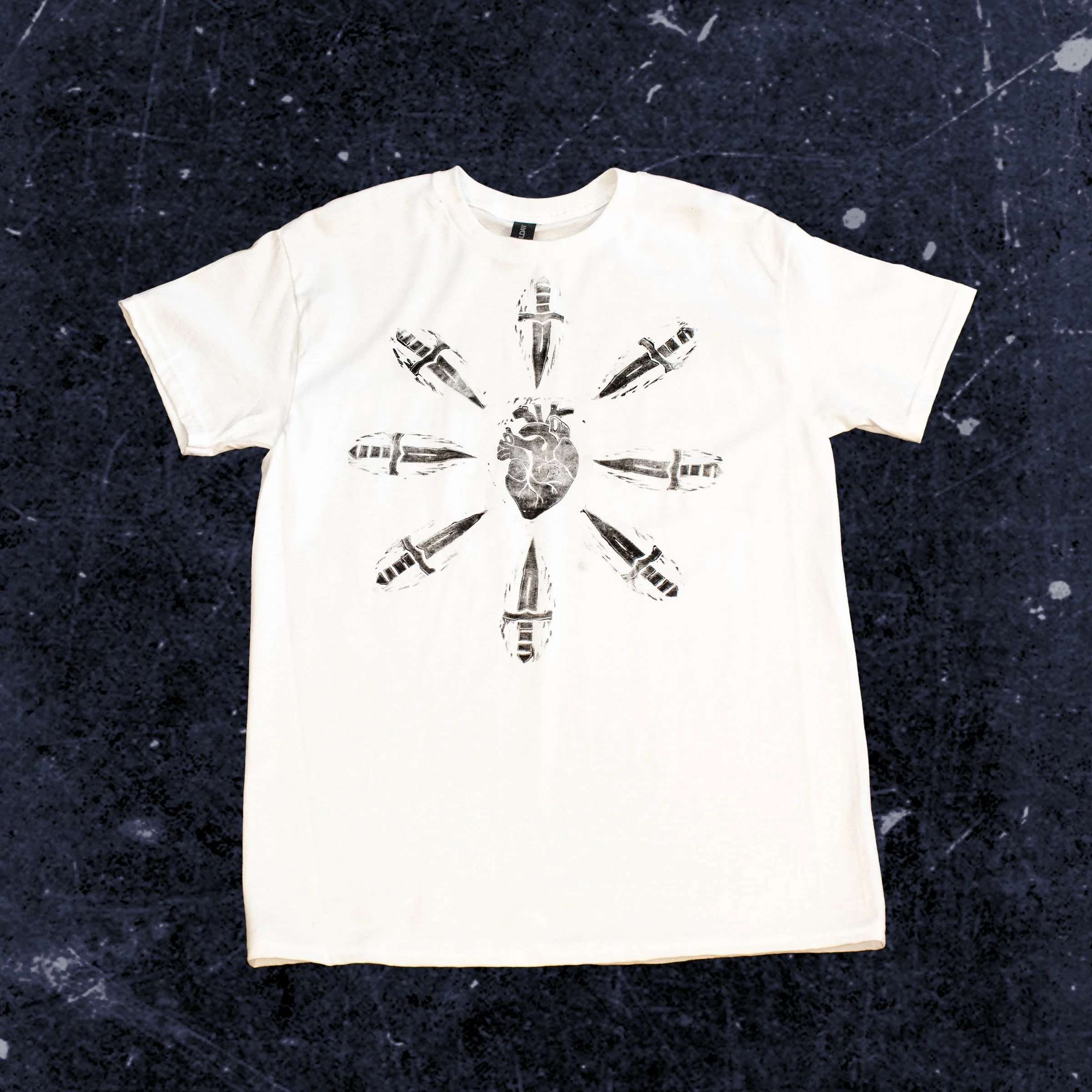 Size medium, Available