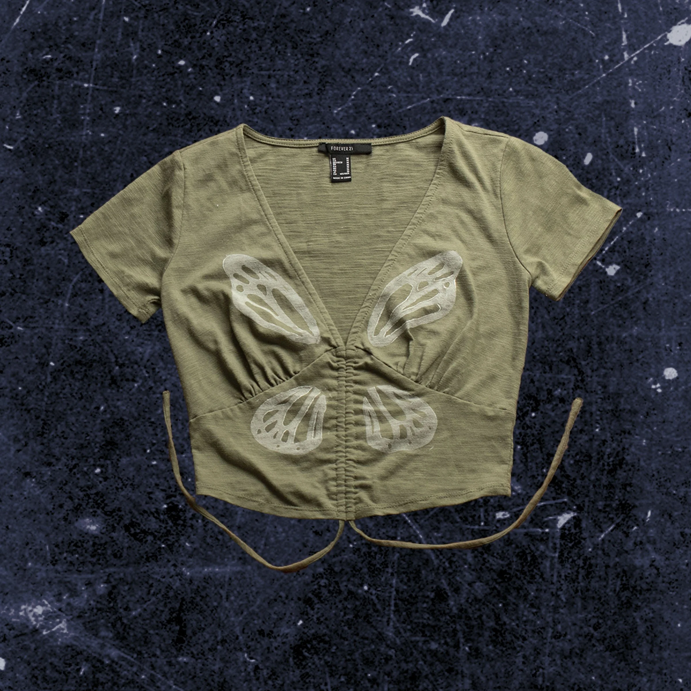 Size medium - AVAILABLE