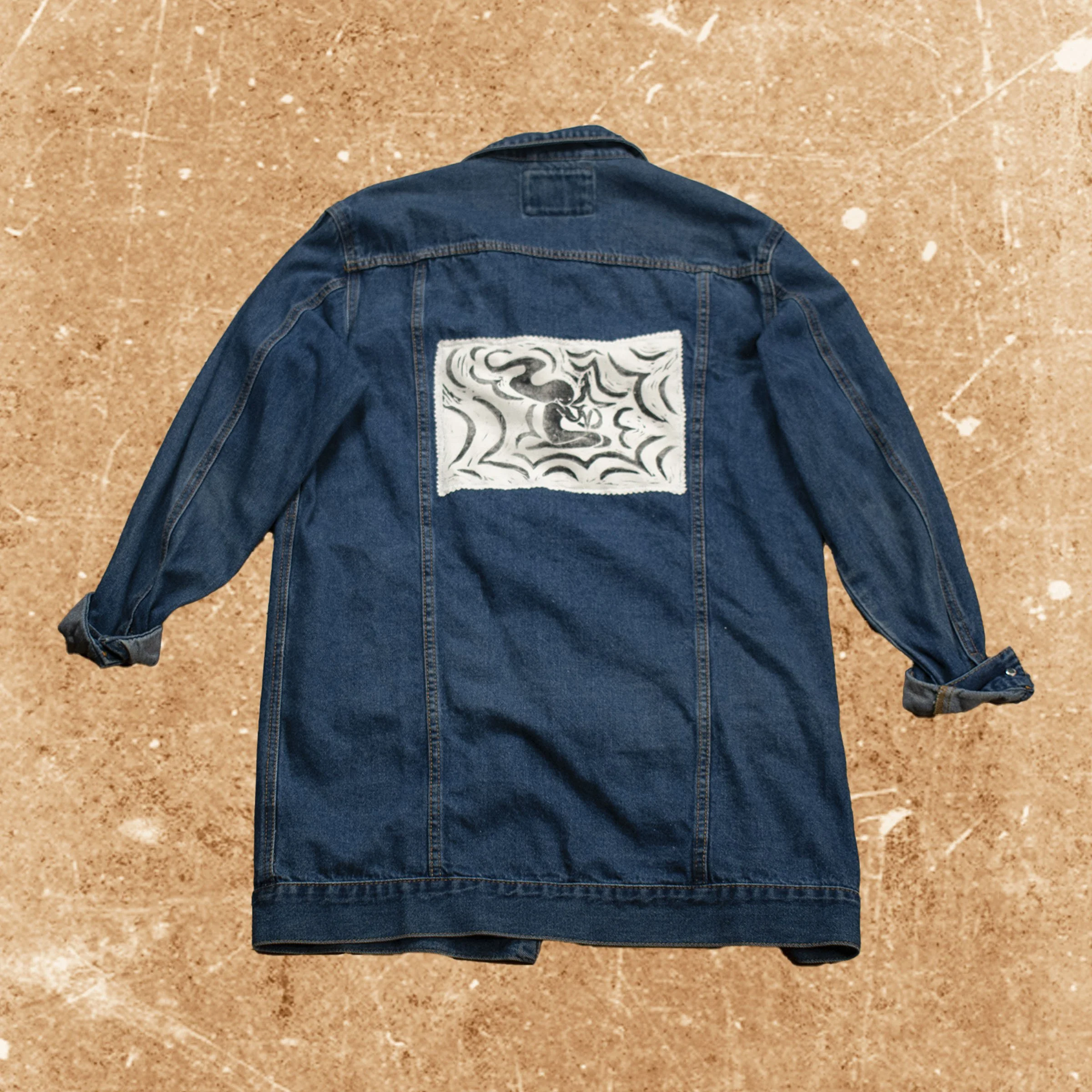 Size medium - AVAILABLE