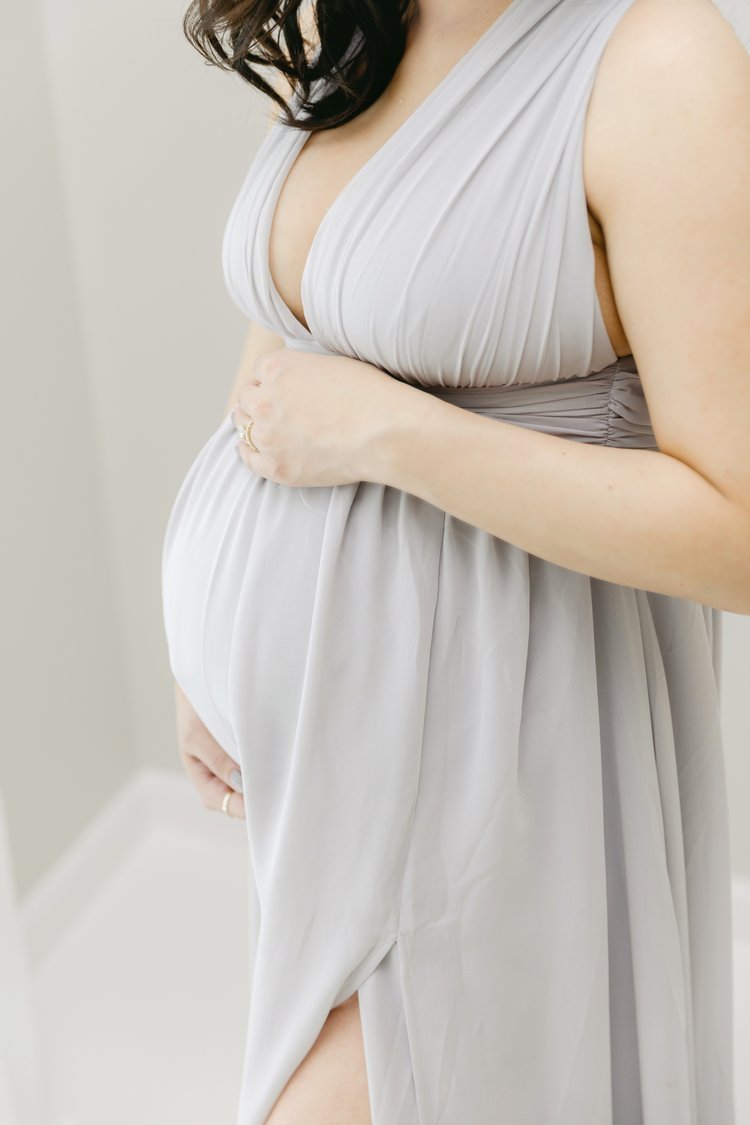Mika+James+Amaya+Photography+Studio+Maternity+(3).jpg