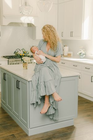 1zMika+James+Amaya+Photography+++In-Home+Newborn+Portrait+Session+(11).jpg