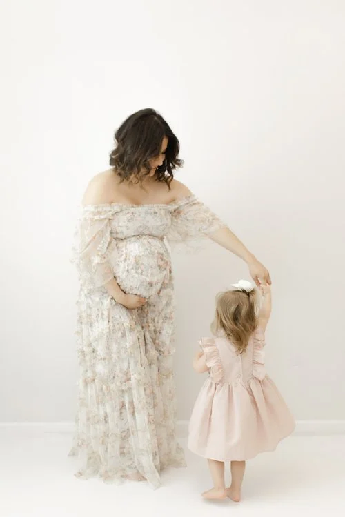 beautiful-studio-maternity-portrait-raleigh-durham-classic