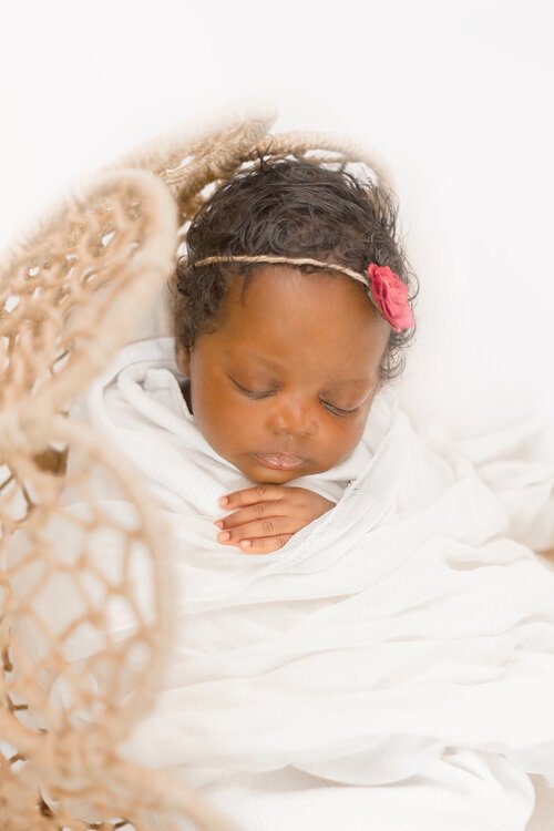 Amazing's+Newborn+Portraits+(15).jpg
