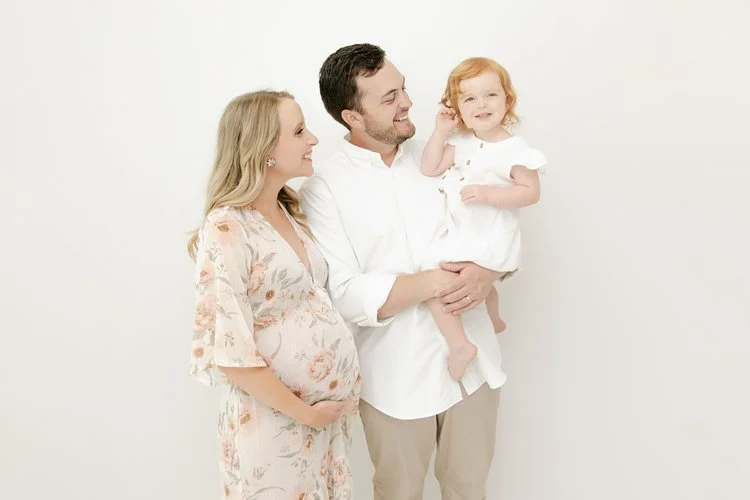 elegant-maternity-portrait-studio-raleigh-durham-classic-look