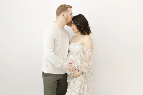 maternity-portrait-studio-raleigh-durham-natural-classic-style