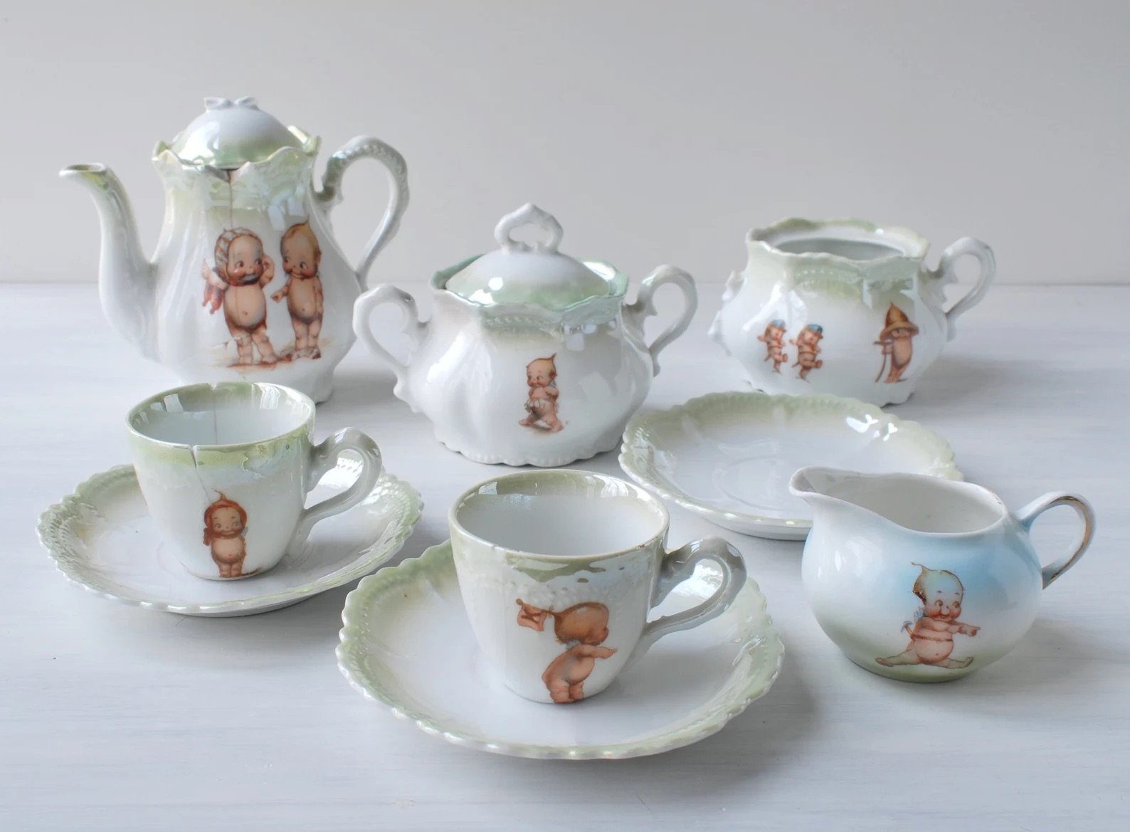 Kewpie Tea Set, ca. 1915 (Photo Credit: Elizabeth Loring)