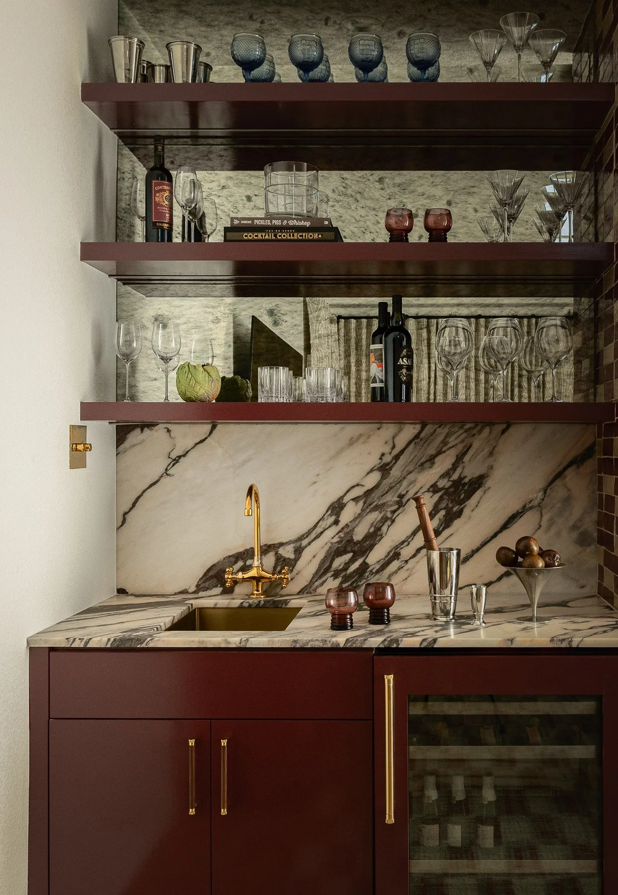 028 - 1103 Meriden Ln (Austin) - Low Resolution.jpg