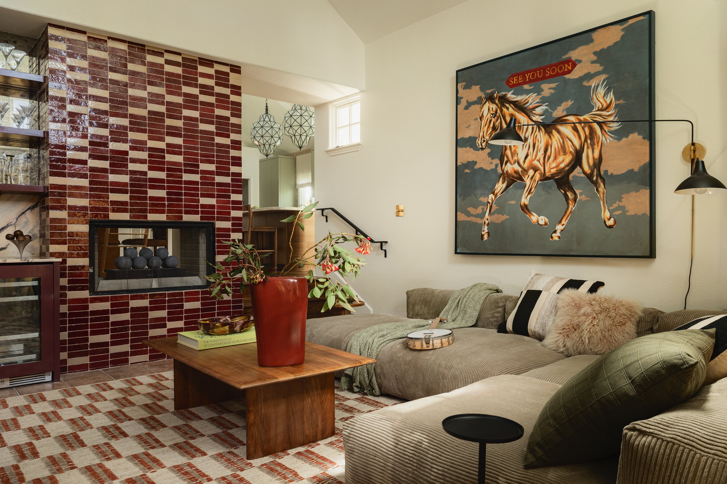 025 - 1103 Meriden Ln (Austin) - High Resolution.jpg