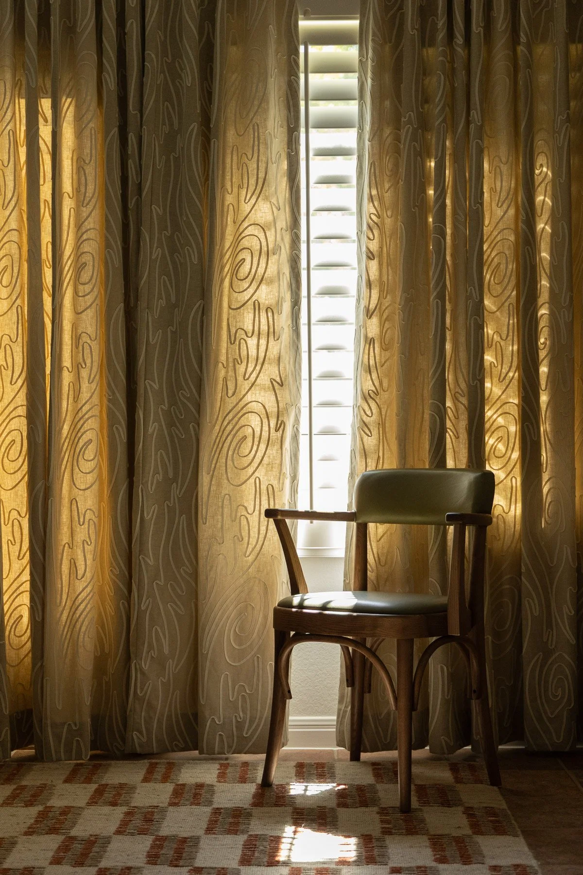 032 - 1103 Meriden Ln (Austin) - Low Resolution.jpg