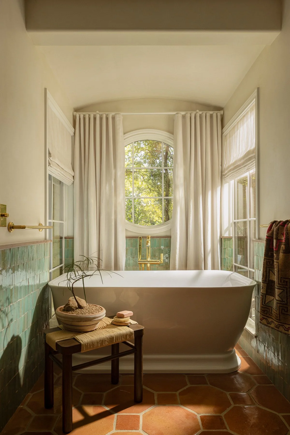 043 - 1103 Meriden Ln (Austin) - Low Resolution.jpg