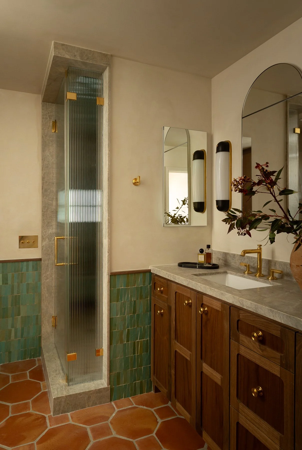 042 - 1103 Meriden Ln (Austin) - Low Resolution.jpg