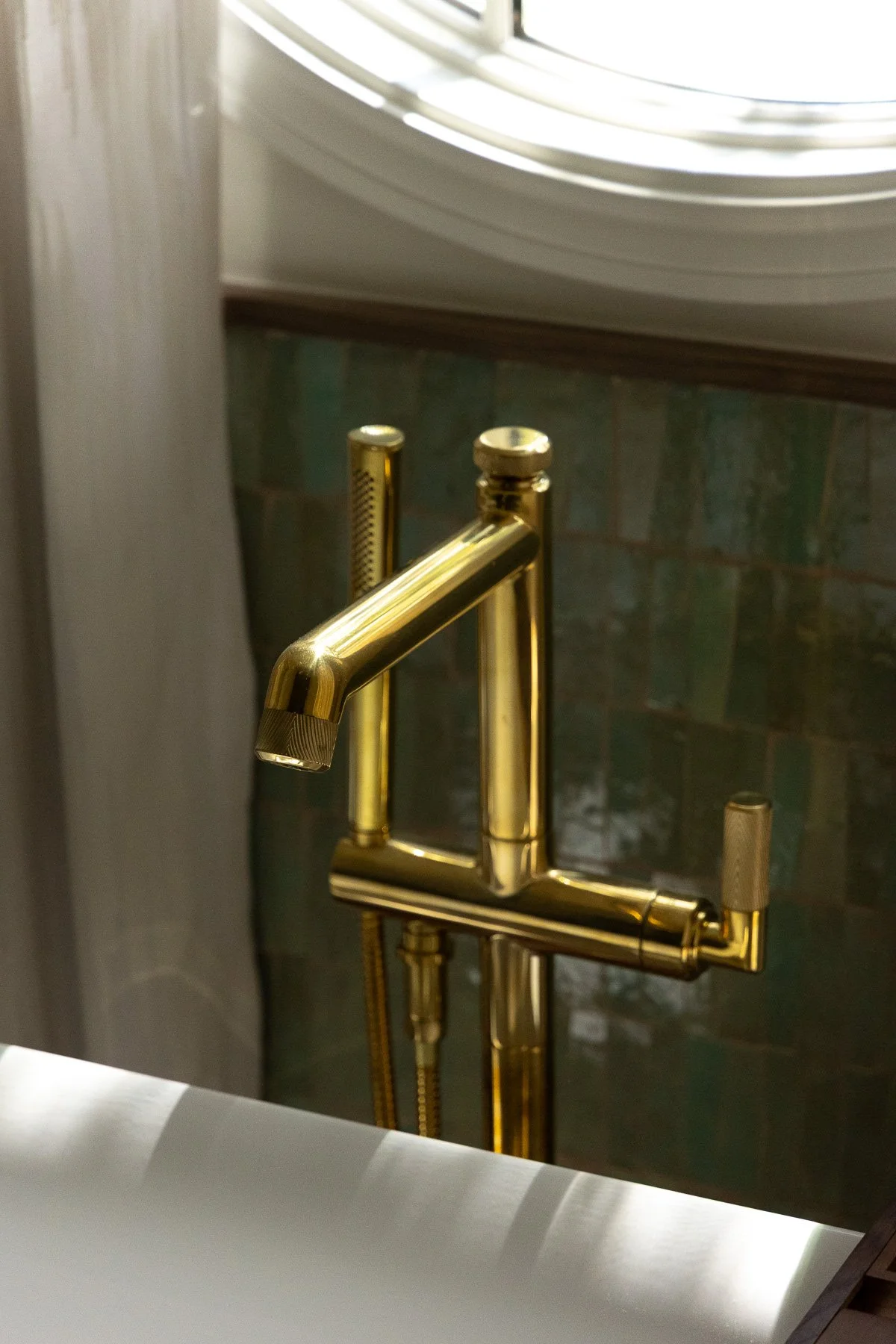 044 - 1103 Meriden Ln (Austin) - Low Resolution.jpg