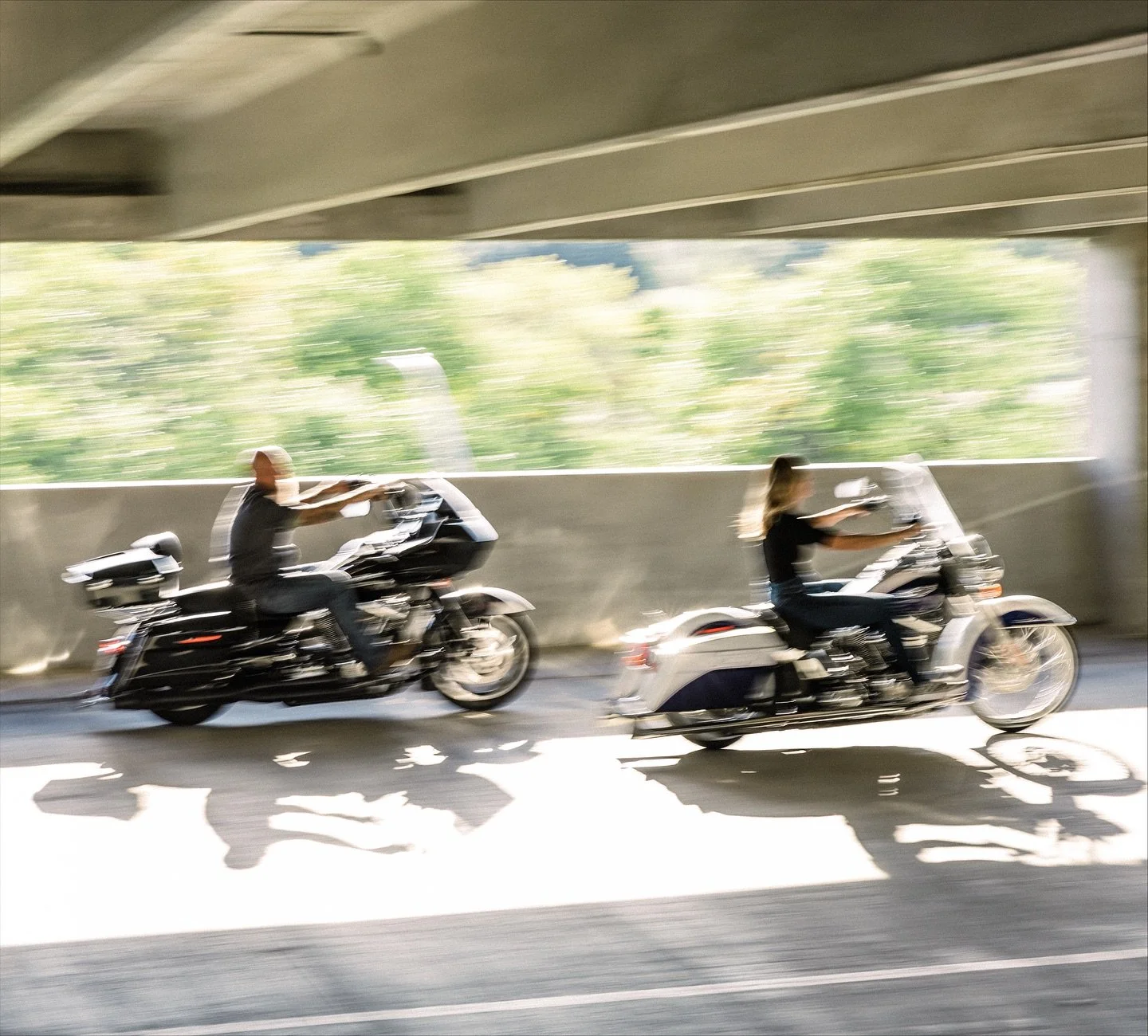 The kind of session personality that I live for 🤩

Jordan &amp; Clint brought their bikes to this weekend&rsquo;s parking garage minis and said &ldquo;casual&rdquo; is the aesthetic&mdash; understood.