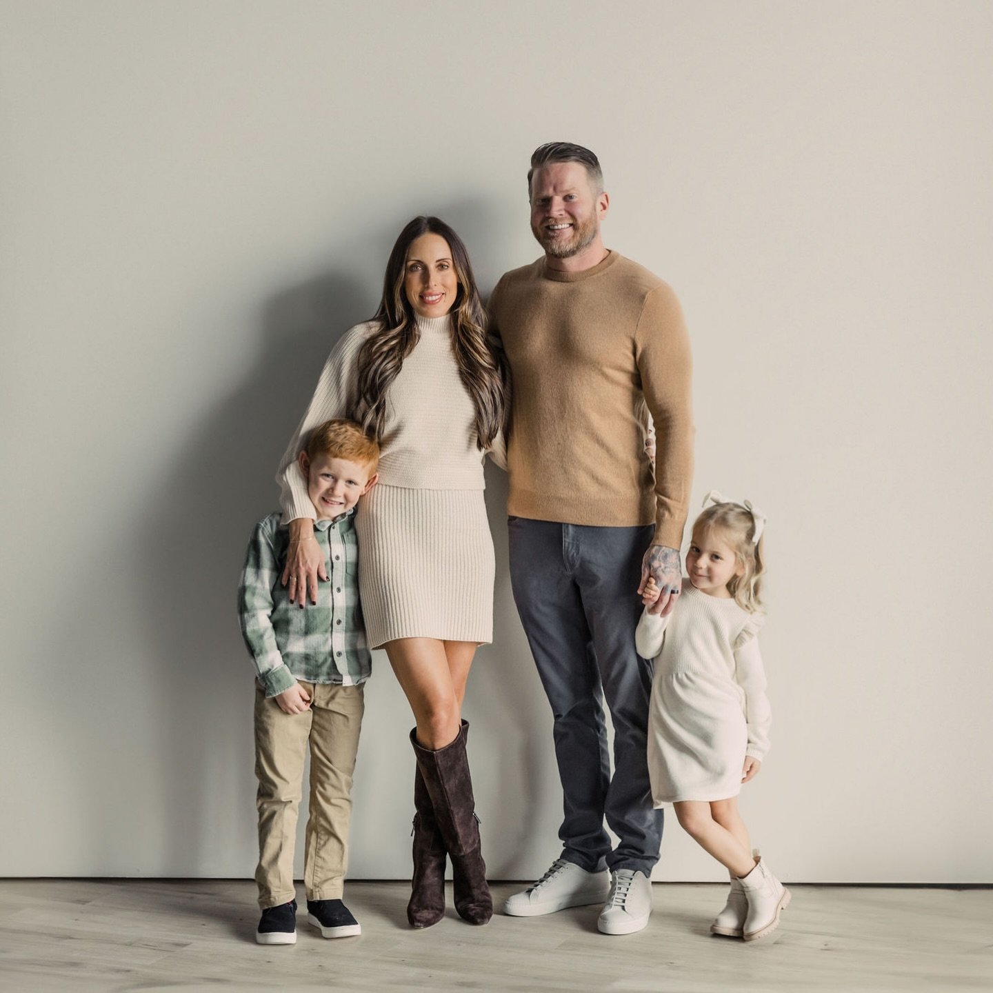 These two kiddos always make me earn the good shots 😆

#omahaphotographer #nebraskaphotographer