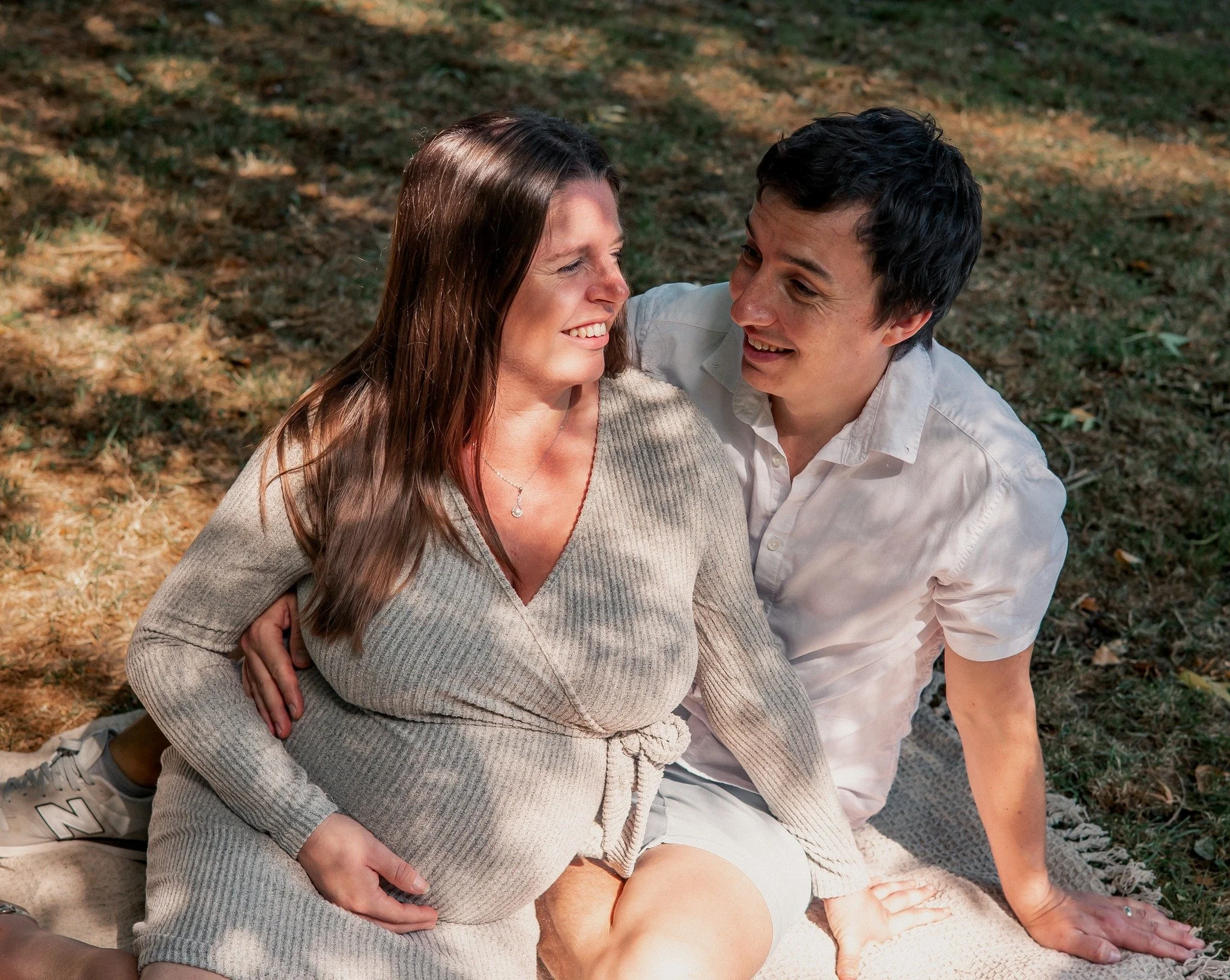 Maternity sessions like this are all about slowing down, embracing the bump and capturing the love that already exists between two people before their little bundle arrives. 🤍

Super excited for this pair who will get to meet a whole new person in a