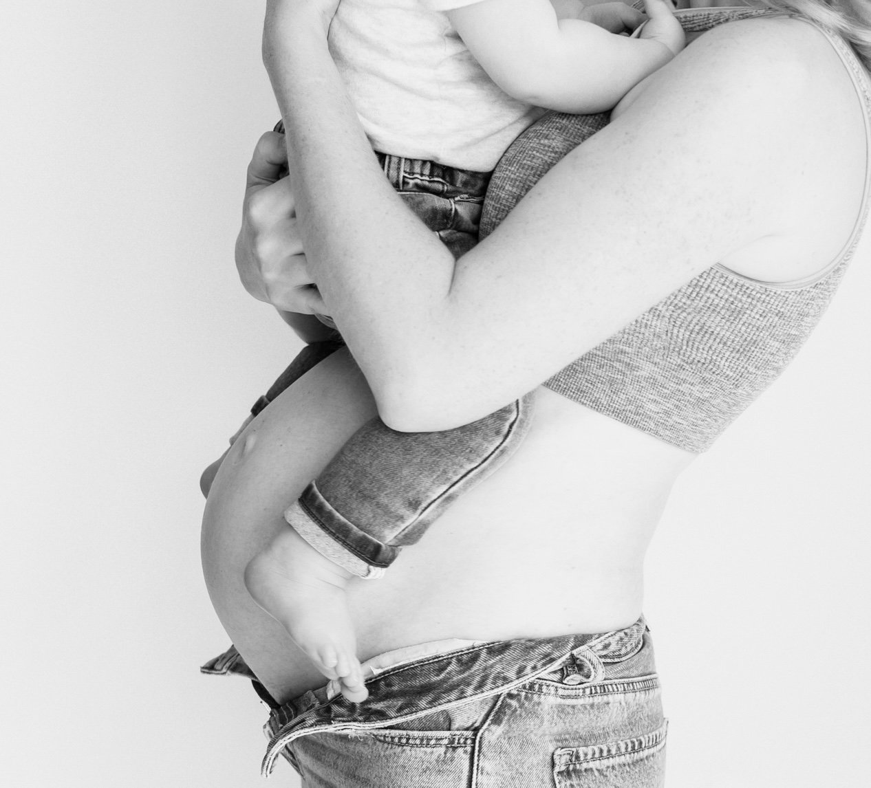 Maternity Photoshoot with mum and toddler