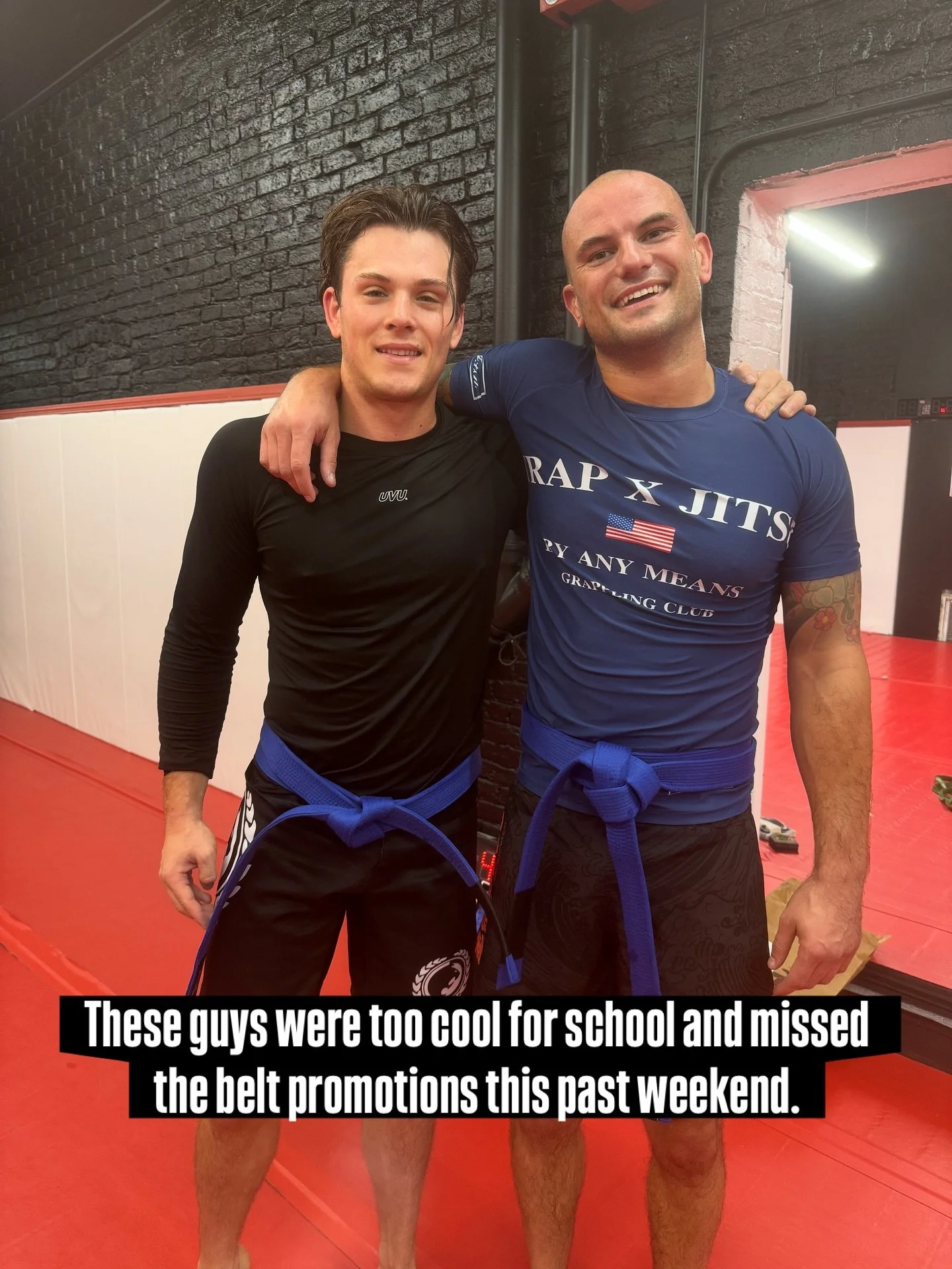Congrats to Ben and Matt on their blue belts! They finally made it to class this morning and received their belts after training! 🎉💙🎉