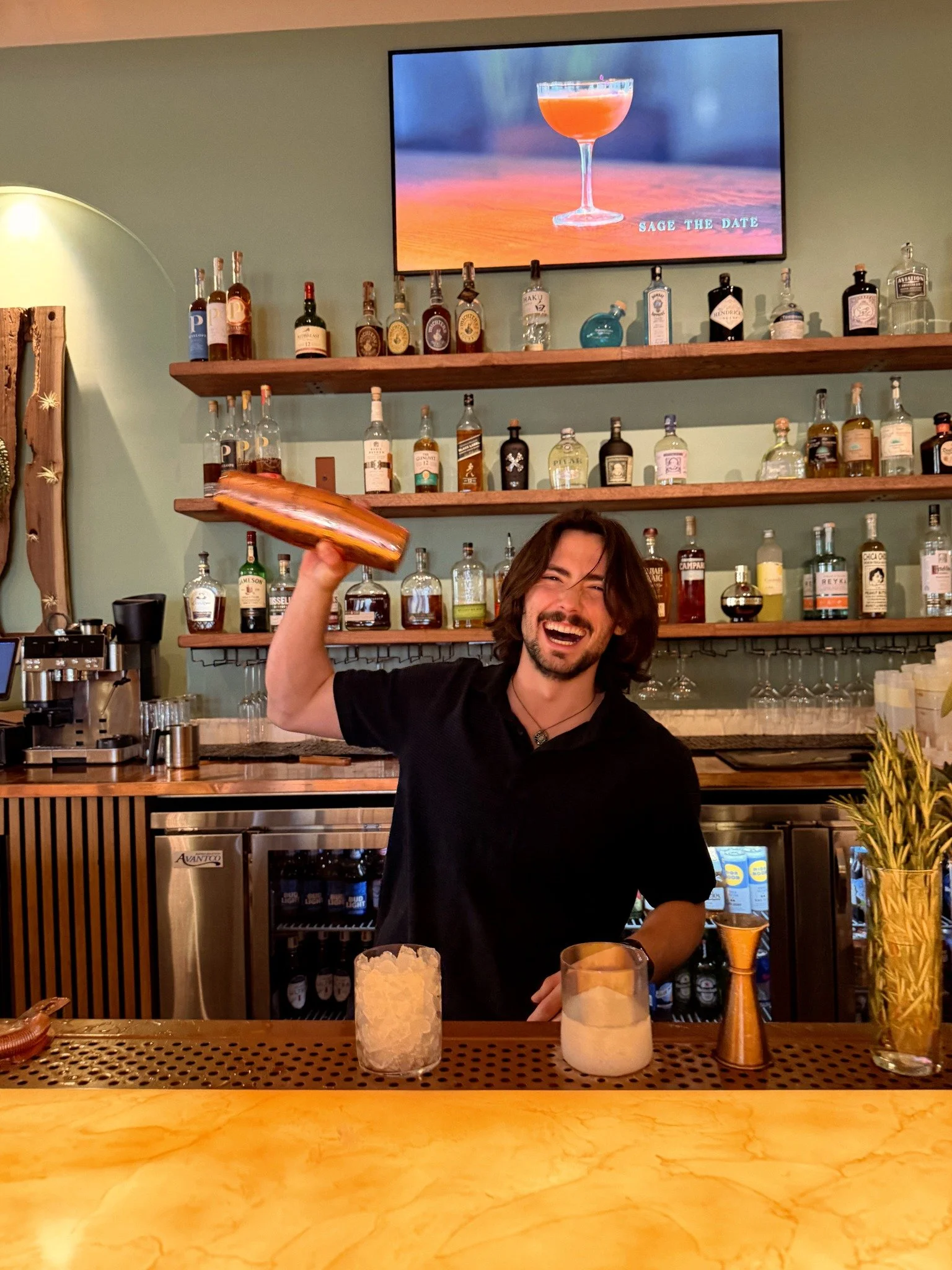 If your bartenders aren't this happy to serve you, you're at the wrong place. 

Sage is the right place to be, see you from 2pm-10pm. Happy hour 2pm-5pm.

🍻🎶🥂
#sagecocktailswh