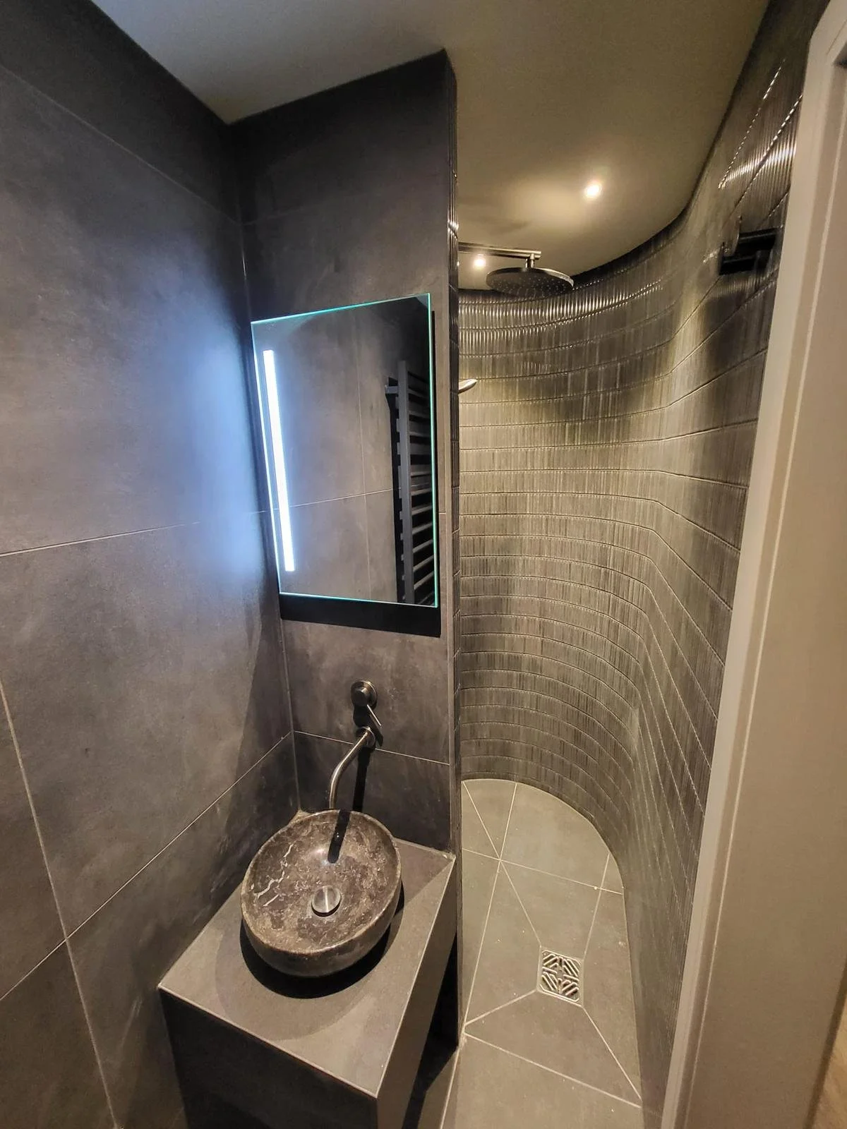 PHOTO-2025-02-11-18-23-37 2.jpg