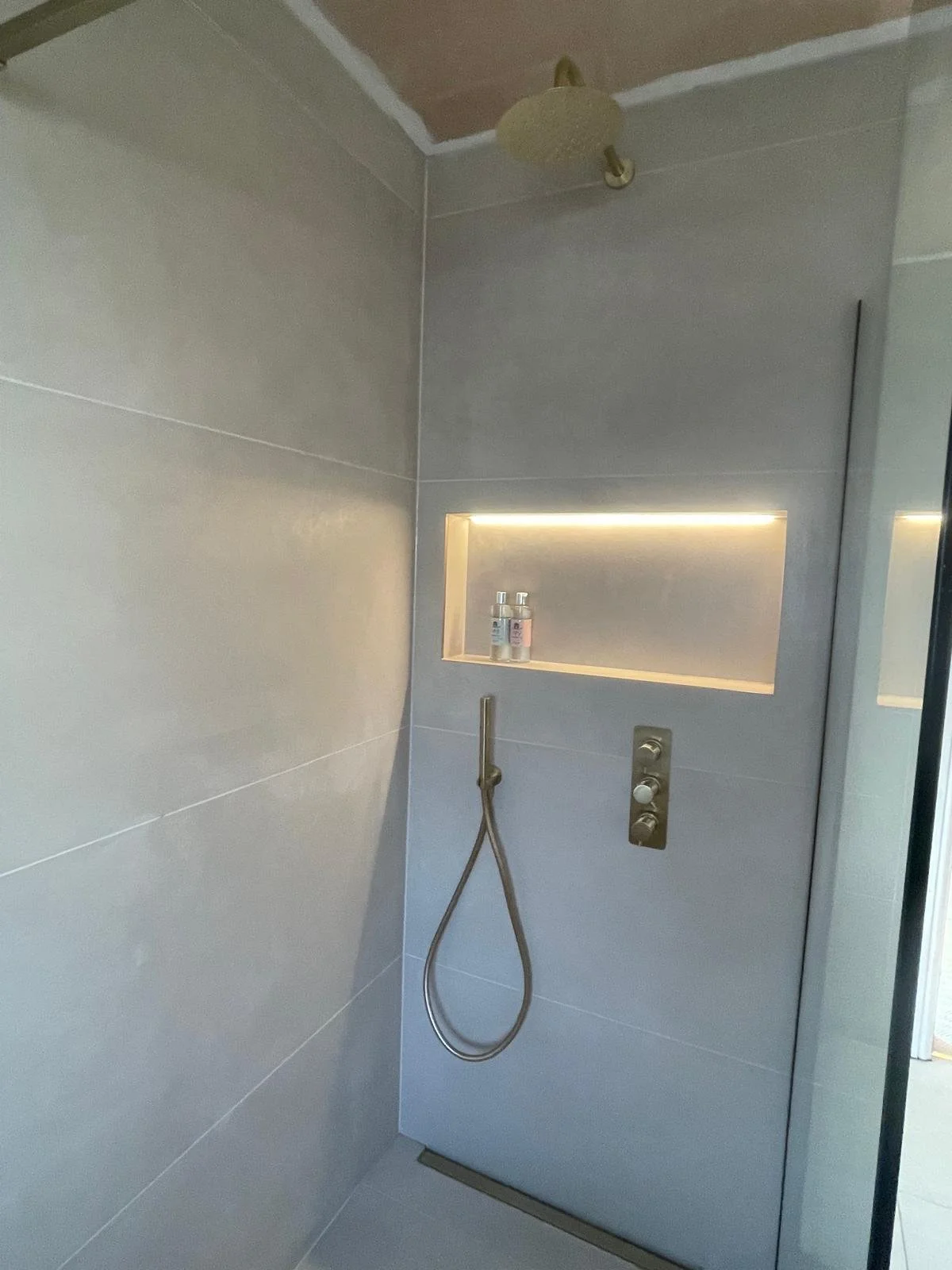 PHOTO-2025-02-11-18-19-36 3.jpg