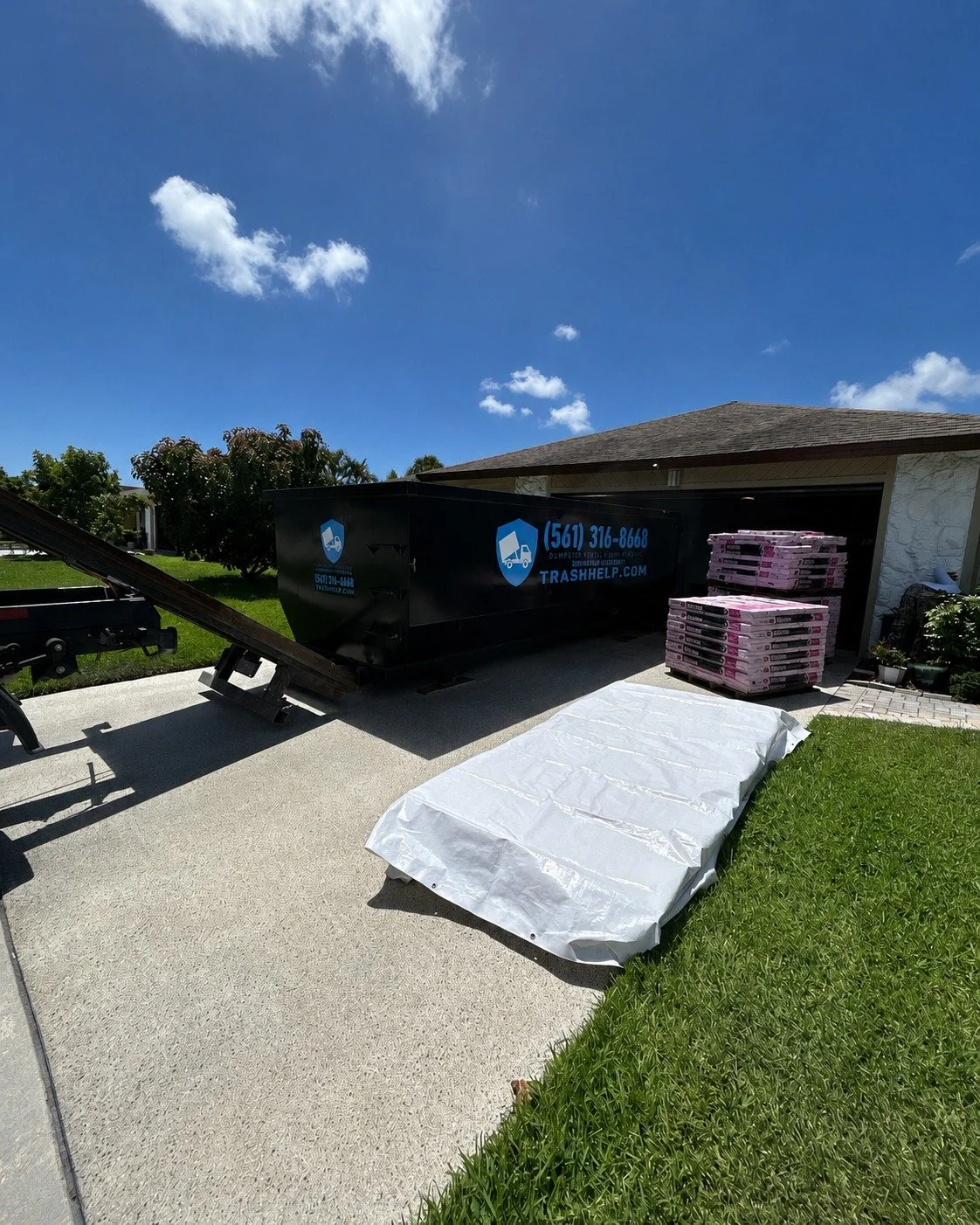 Roofing projects are one of those jobs where organization matters from the very beginning.

Between old shingles, underlayment, packaging from new materials, and daily cleanup, debris can build up fast if there isn&rsquo;t a clear plan in place. For 