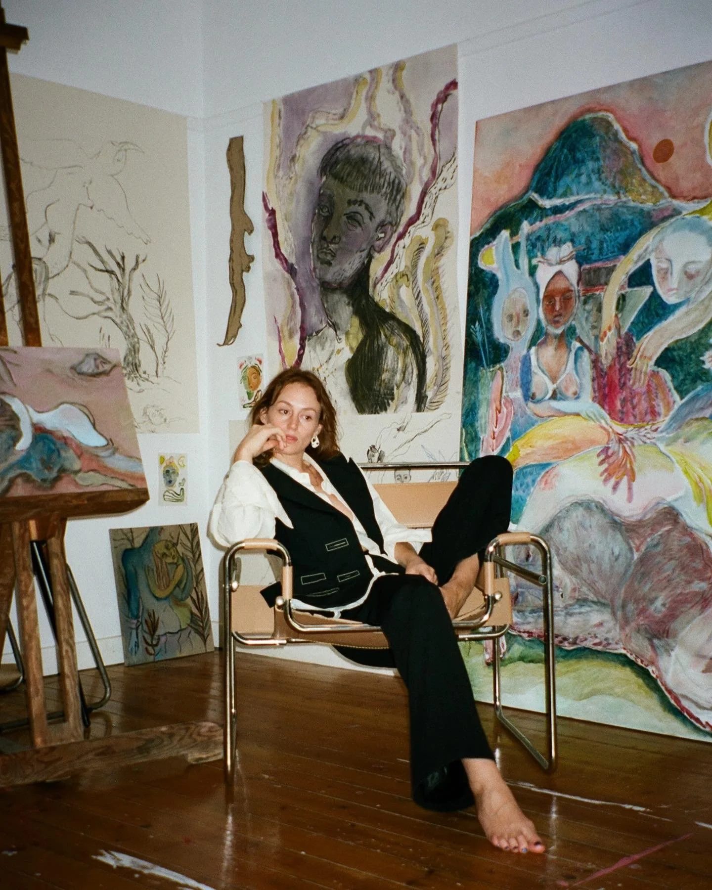 Eva Bartels in studio
