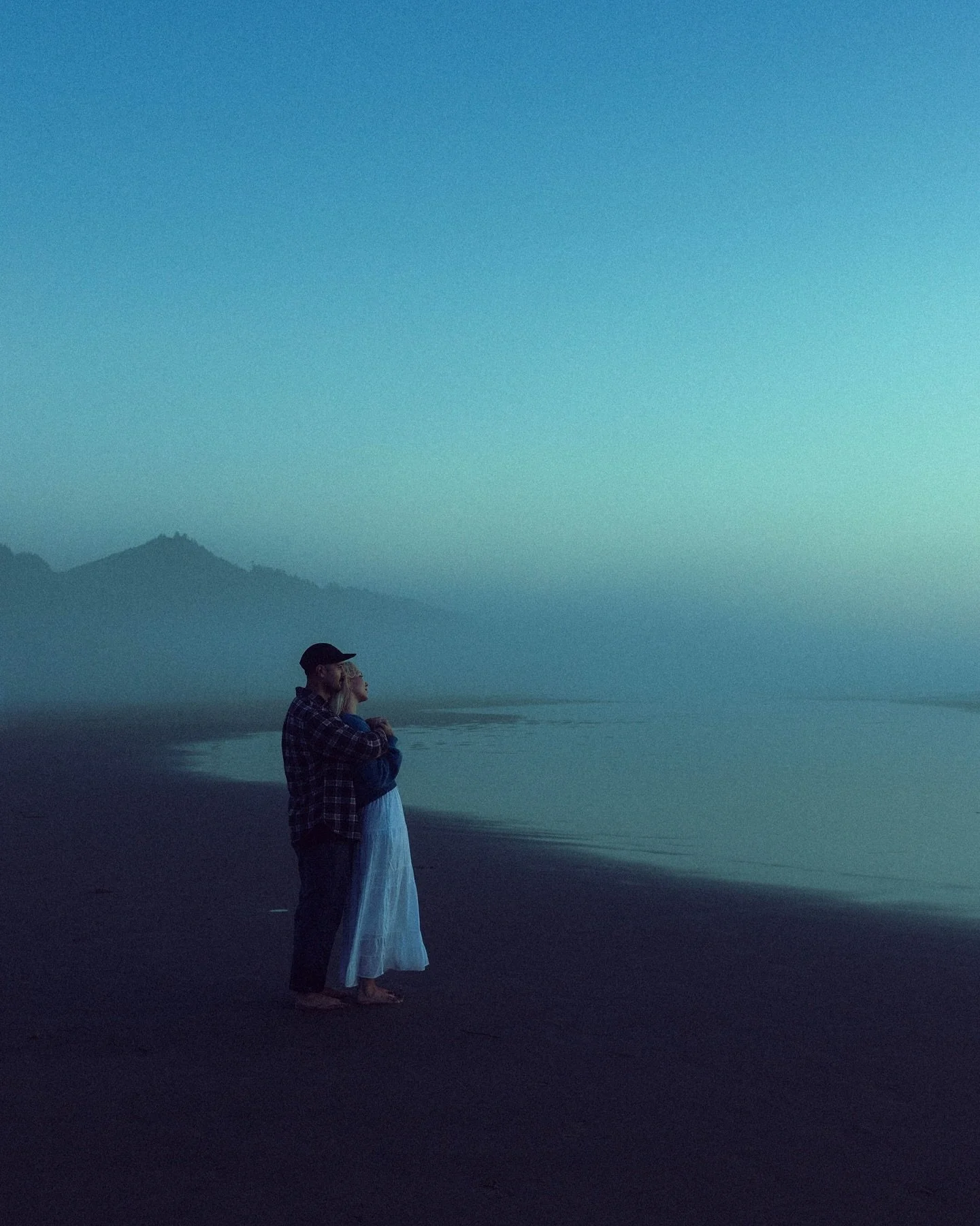 Emily and Zach exploring the coast 🌊
do you have a favorite??

oregon, oregon coast, west coast, pnw, cannon, cannon beach, couples, couple photography, oklahoma photographer
#cinematicphotographer #cannonbeach #oregoncoast #oklahomaphotographer #th