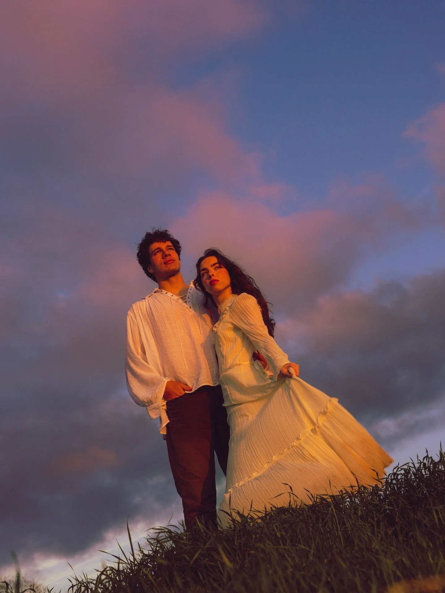 the winnie to my tuck 💕

&bull;

concept by @reaganelainephotography &amp; @takenwithgracephotography 🫶🏻🫶🏻

&bull;

photography, couples photography, couples, elopement photography, micro wedding photography, cinematic photography, visual poetry