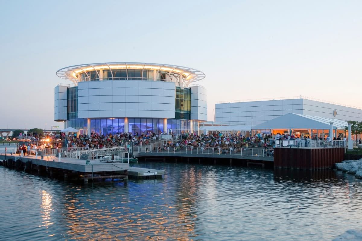 LIVE @ the Lakefront Brings Music to Lake Michigan