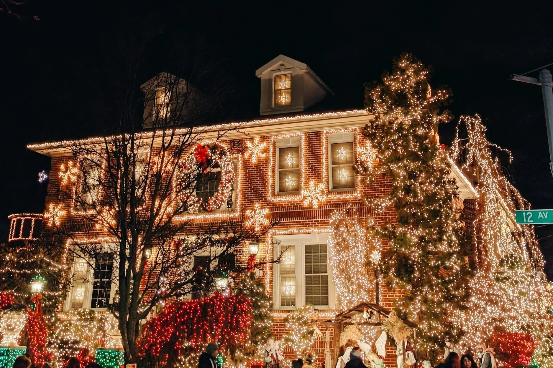 Milwaukee Area's Best Christmas Lights Synced to Music