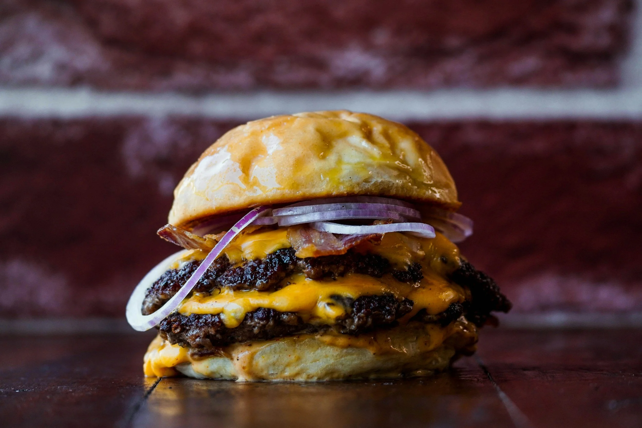 Milwaukee’s Best Smash Burgers: Your Complete Guide