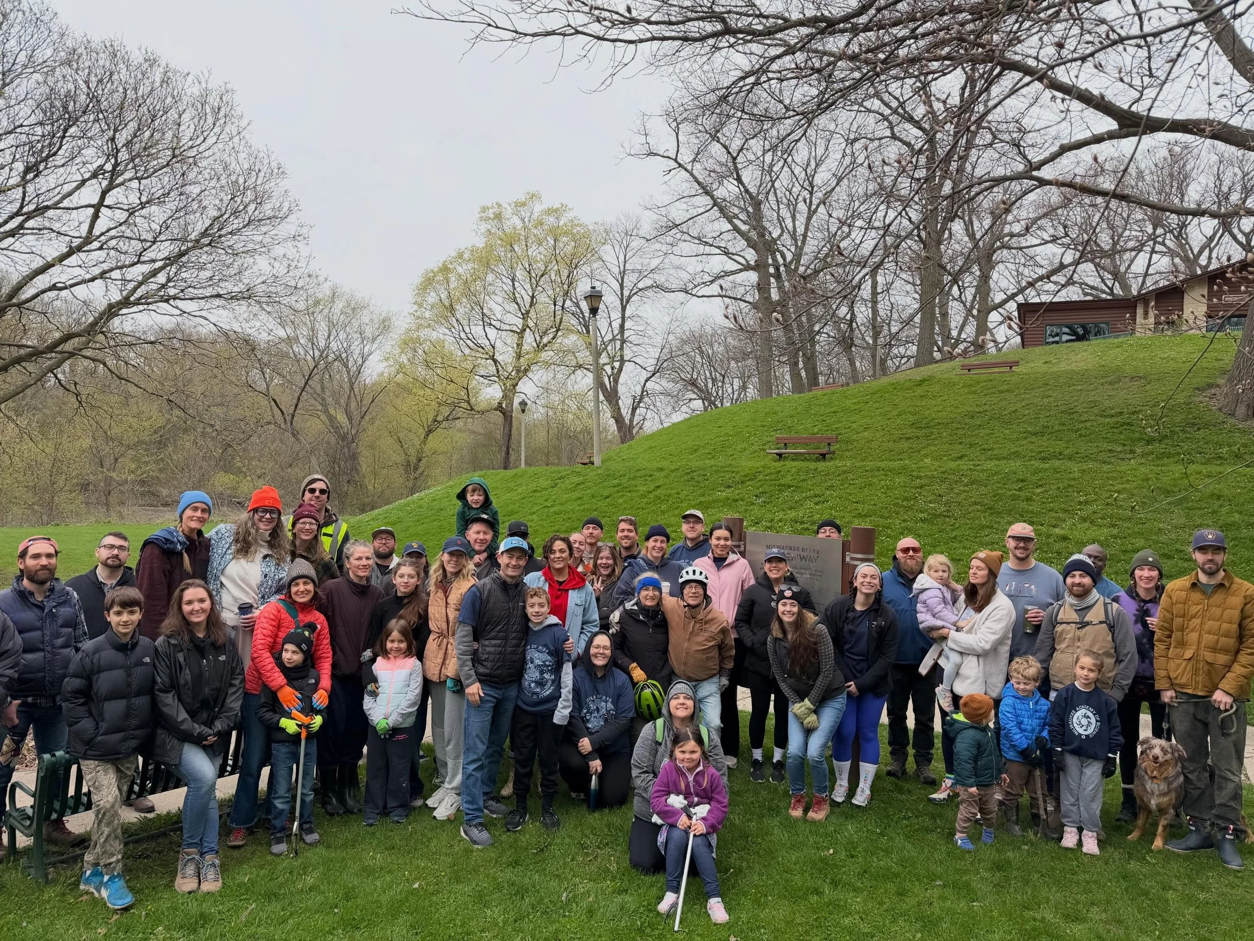 ￼￼ 
Milwaukee Riverkeeper clean up!! #mrkcleanup31