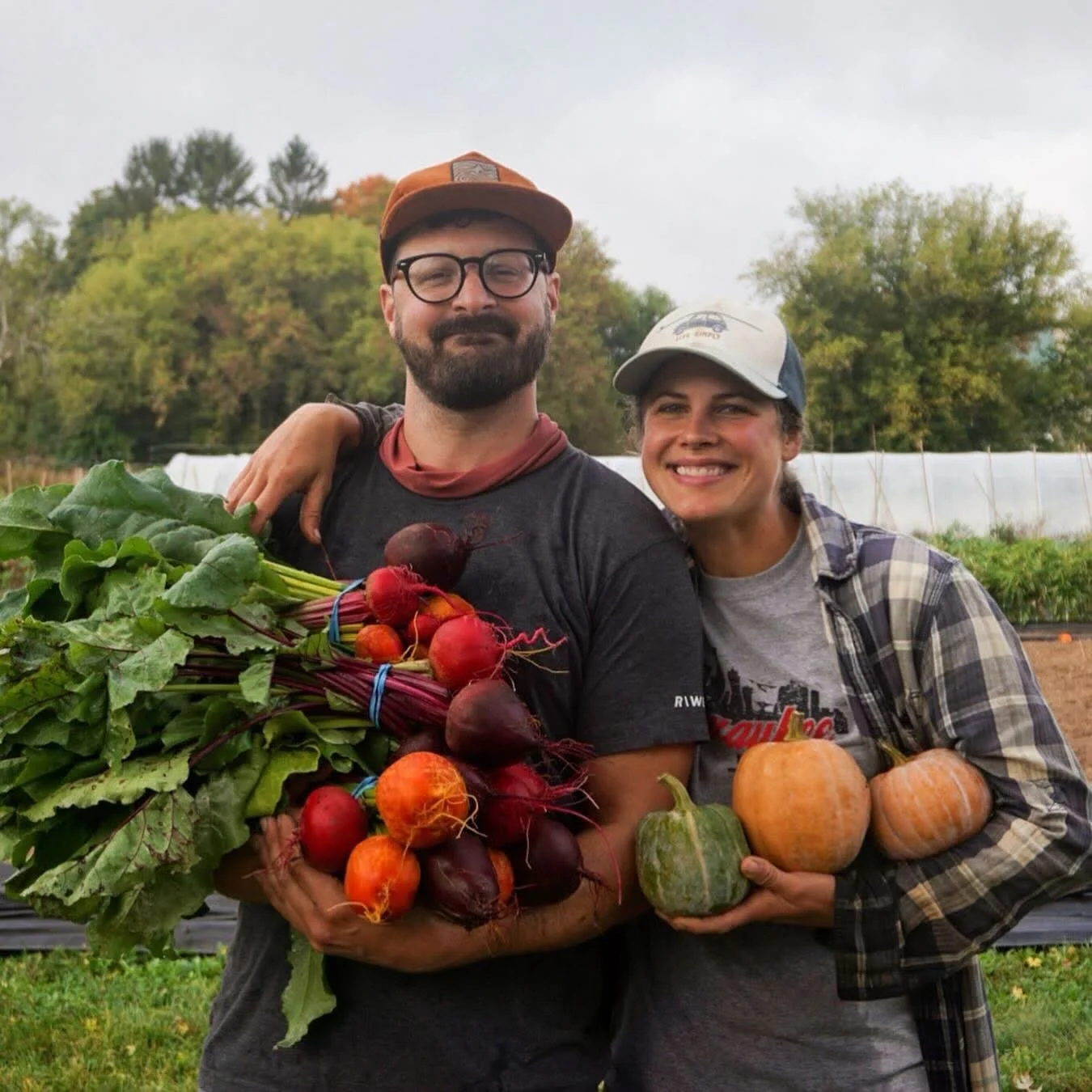 Sunday market plans? Start with Shorewood Farmers Market Week #2. 🌿

Head to @shorewoodfarmersmarket at Estabrook Park this Sunday, June 21, for fresh produce, local food, music by DJ Hot Dog Day, and some very good reasons to come hungry.

A few hi
