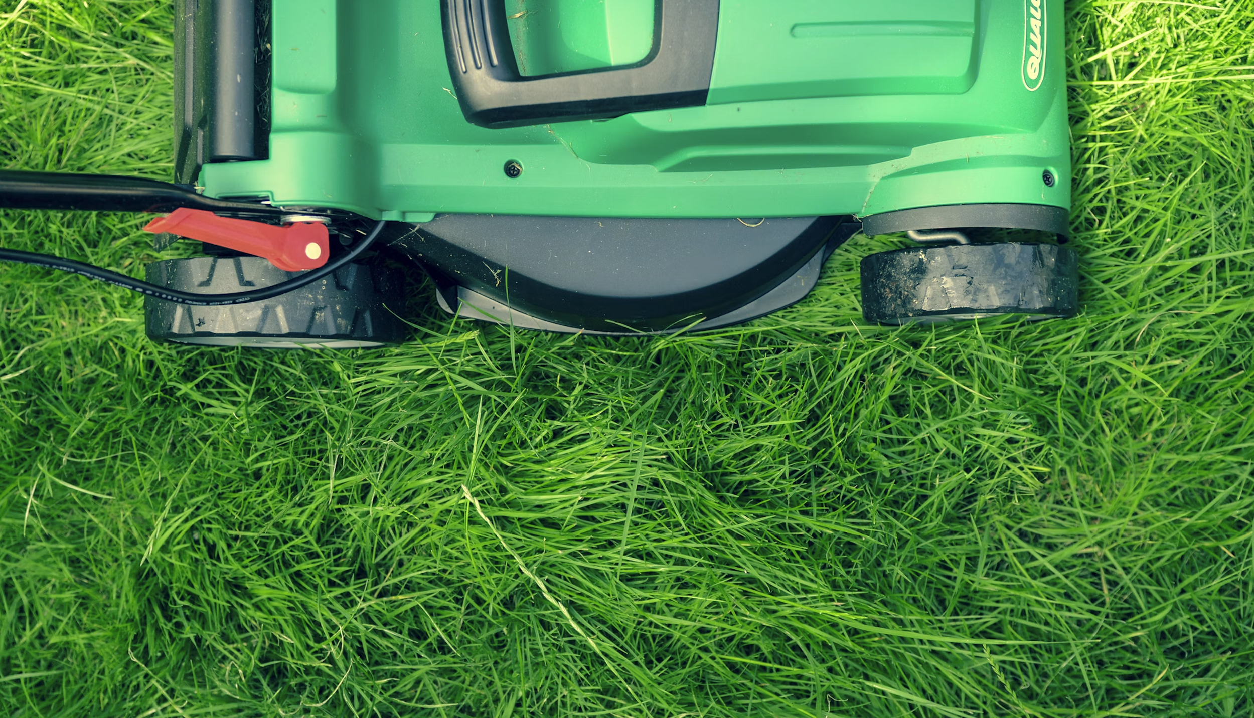 Electrify Shorewood Program Offers Lawn Equipment Rebates